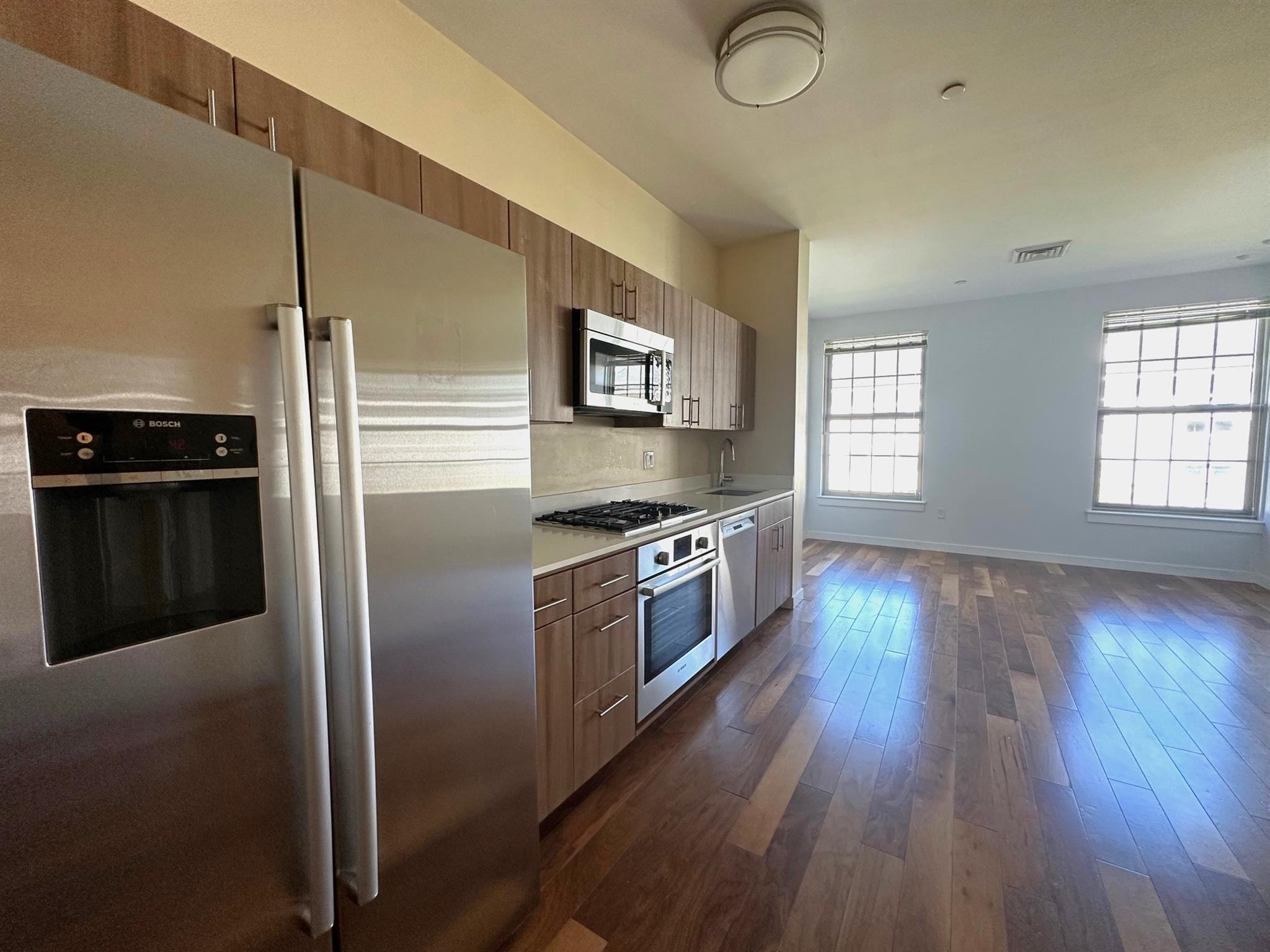 45 1st Ave, Charlestown