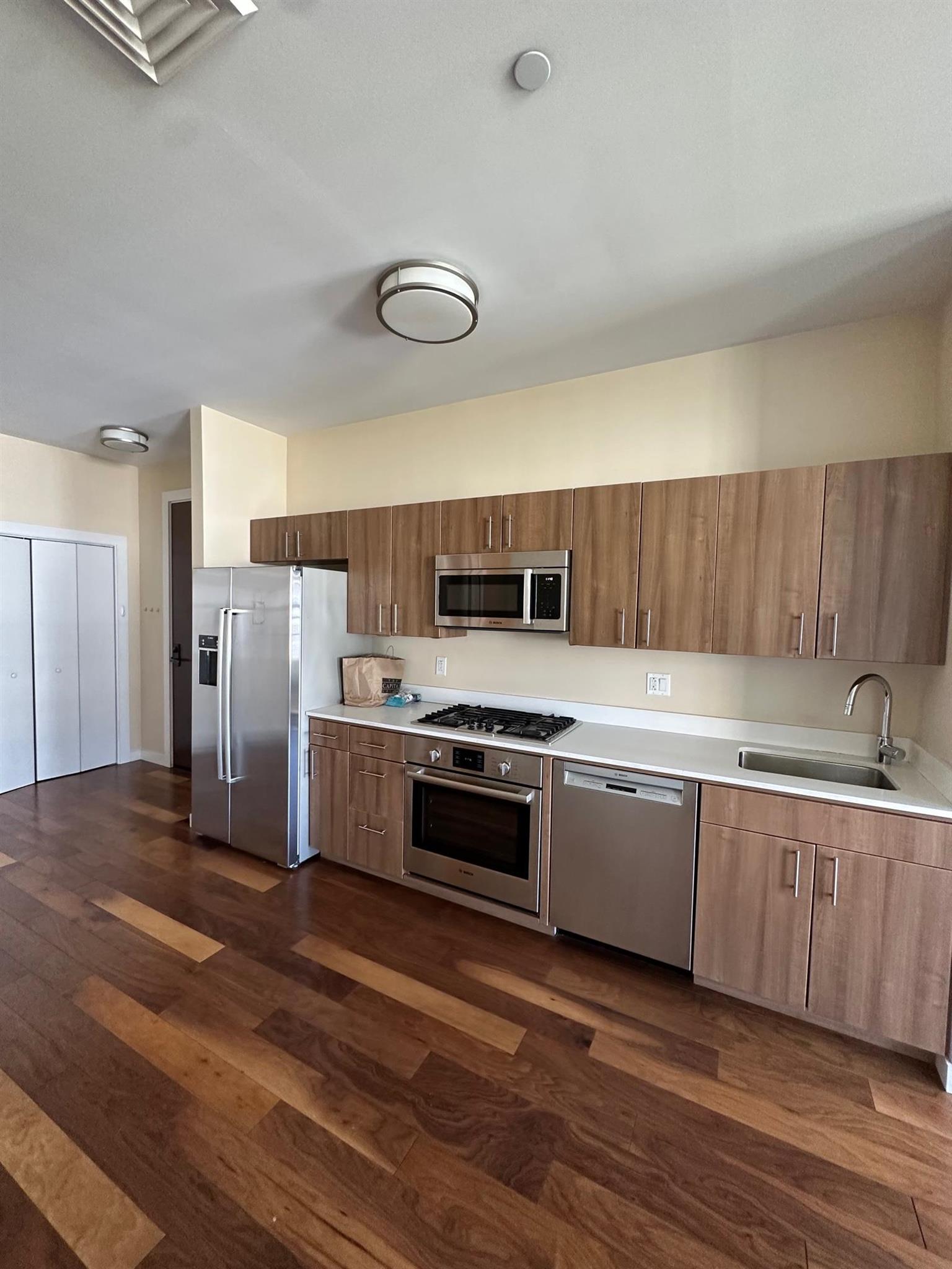 45 1st Ave, Charlestown