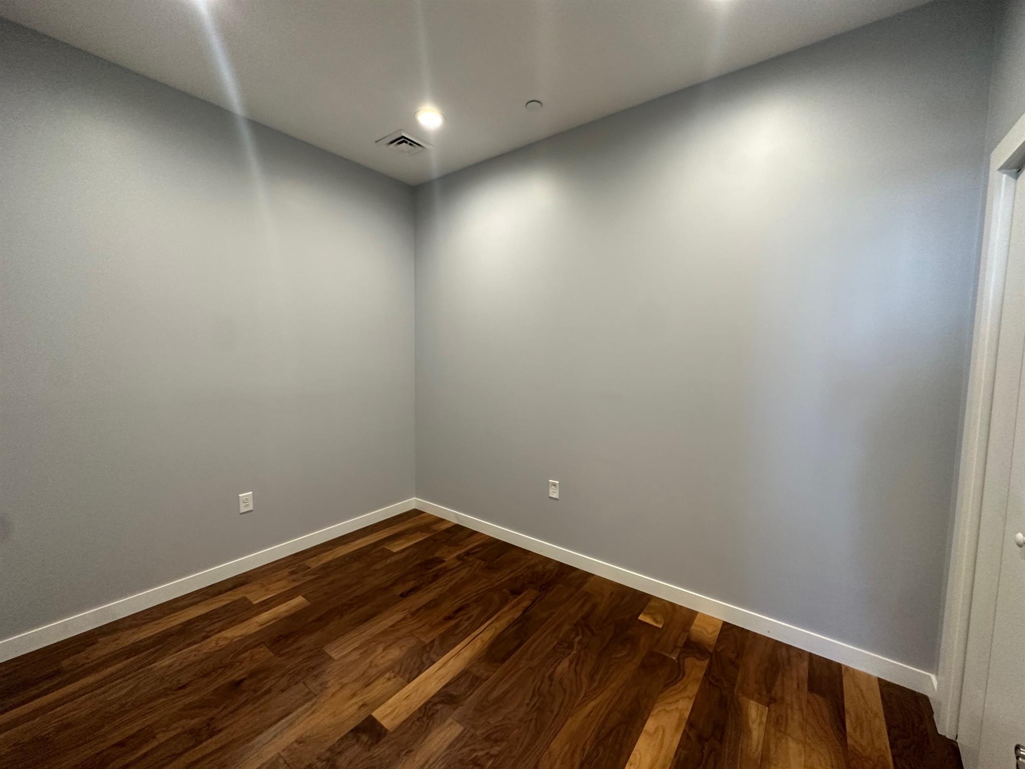 45 1st Ave, Charlestown