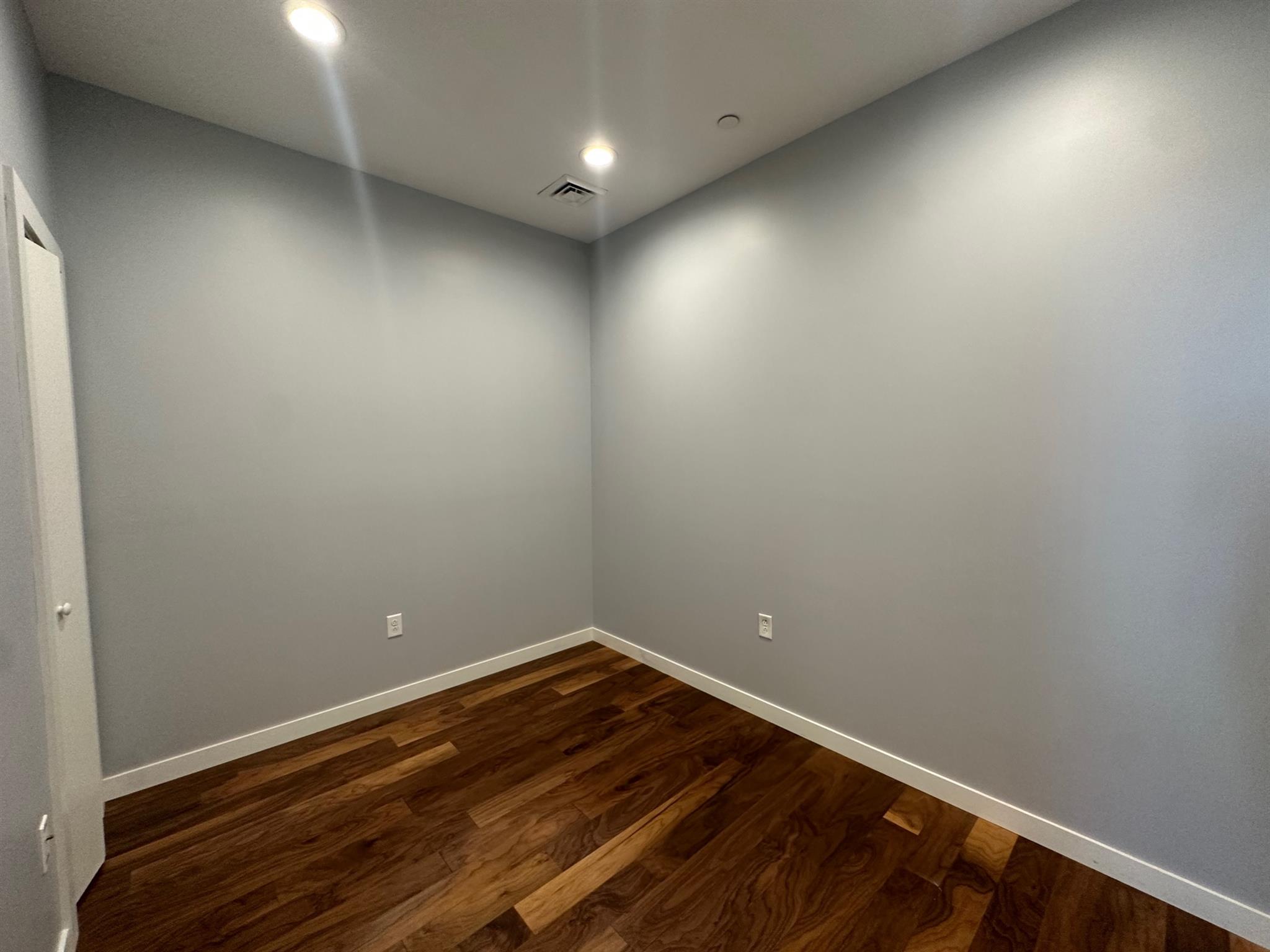 45 1st Ave, Charlestown