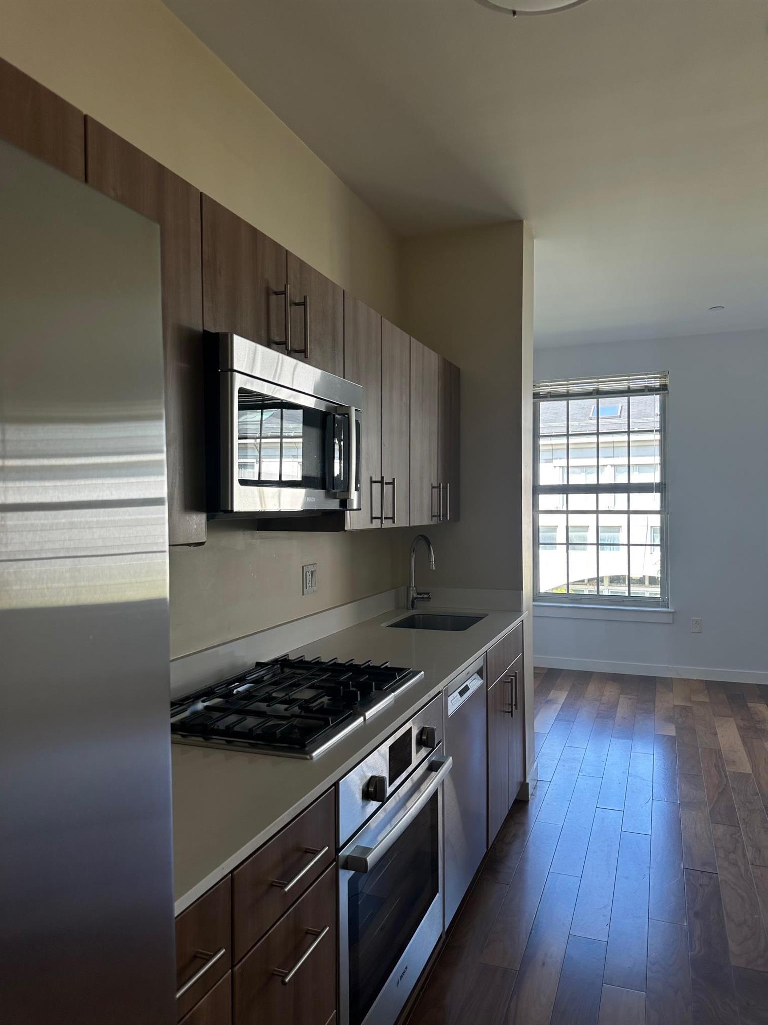 45 1st Ave, Charlestown