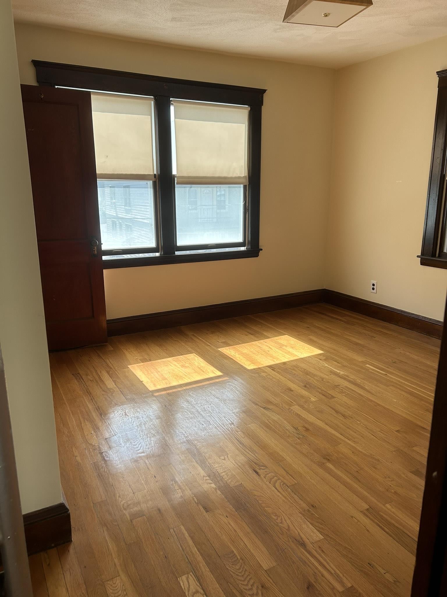 4 Edgar Ter, Winter Hill