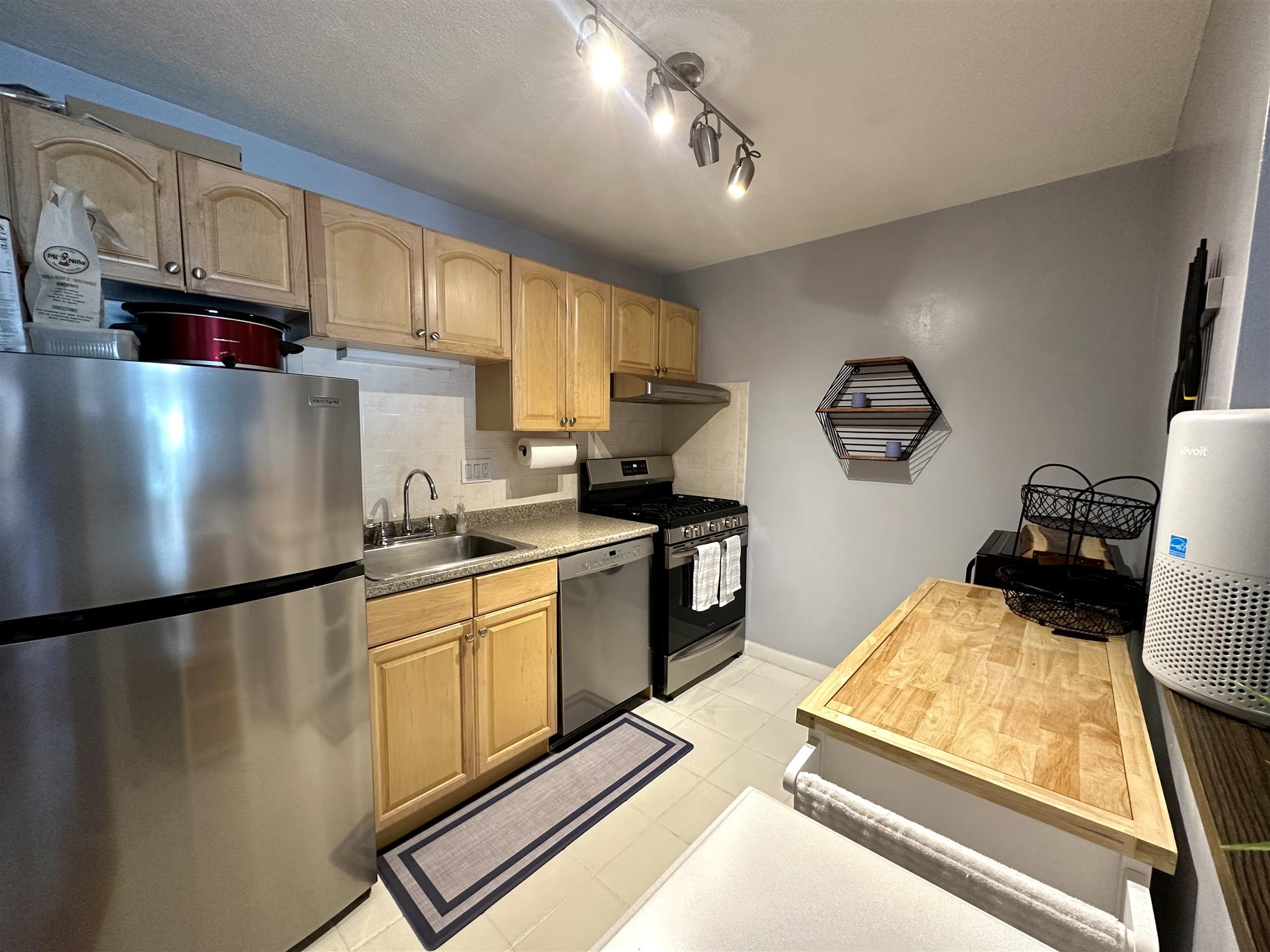 180 Mountain Ave, Malden