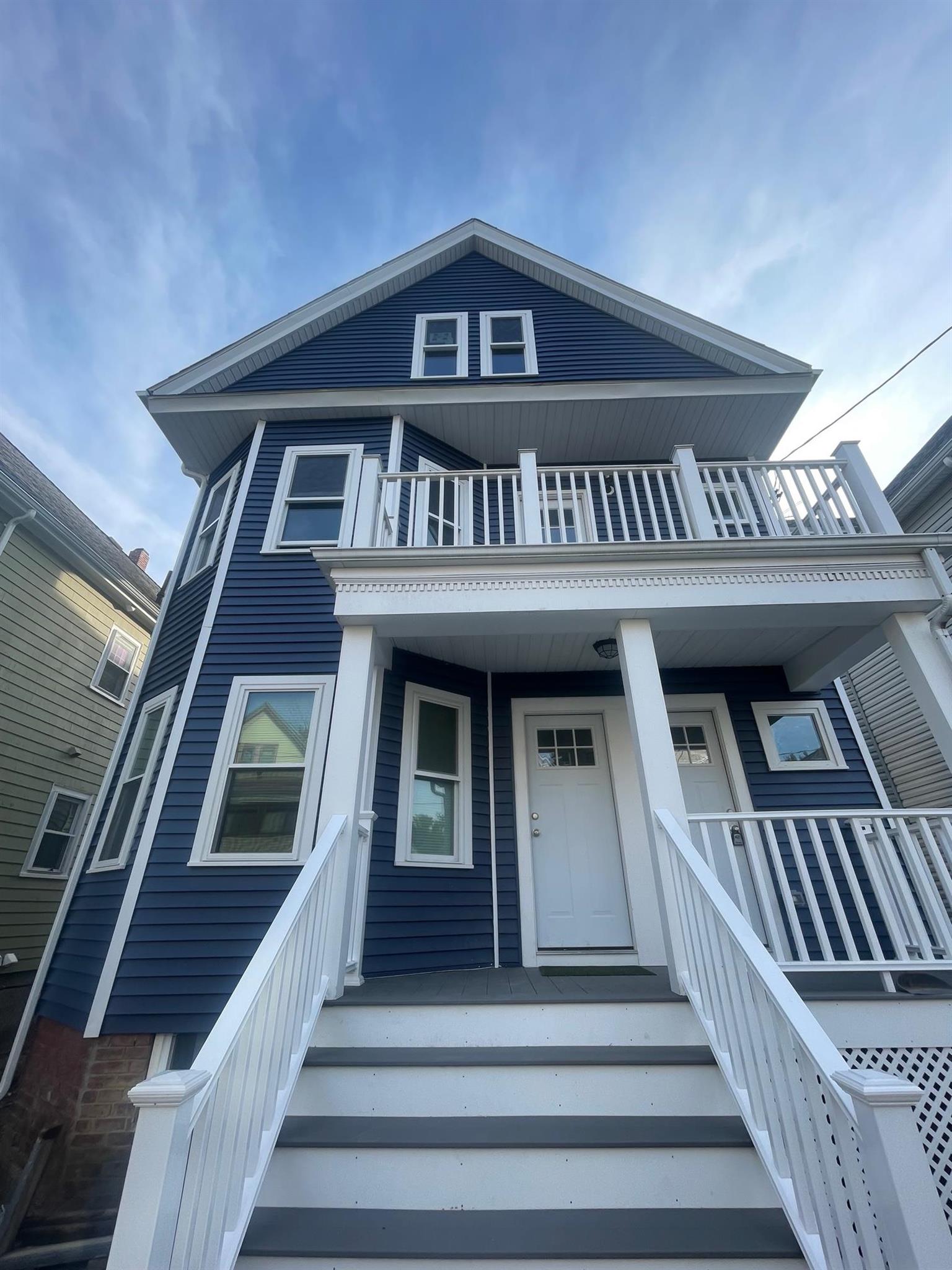 22 Glendale Ave, Davis Square