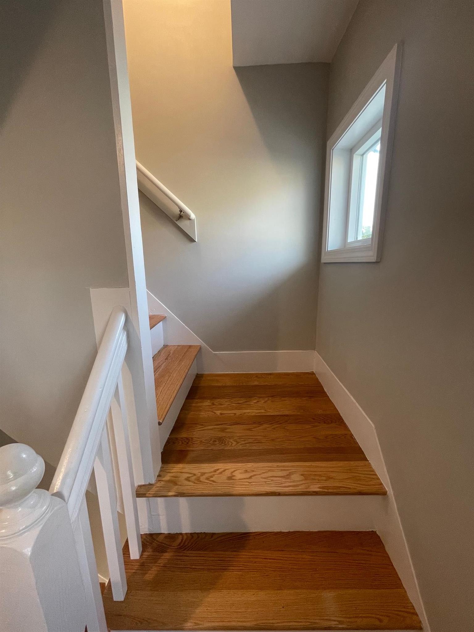 22 Glendale Ave, Davis Square