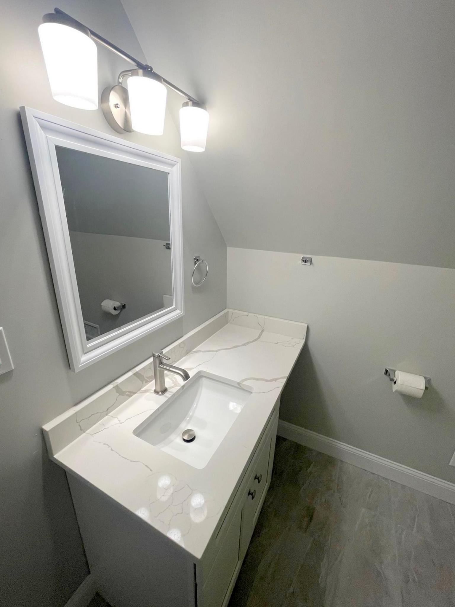 22 Glendale Ave, Davis Square