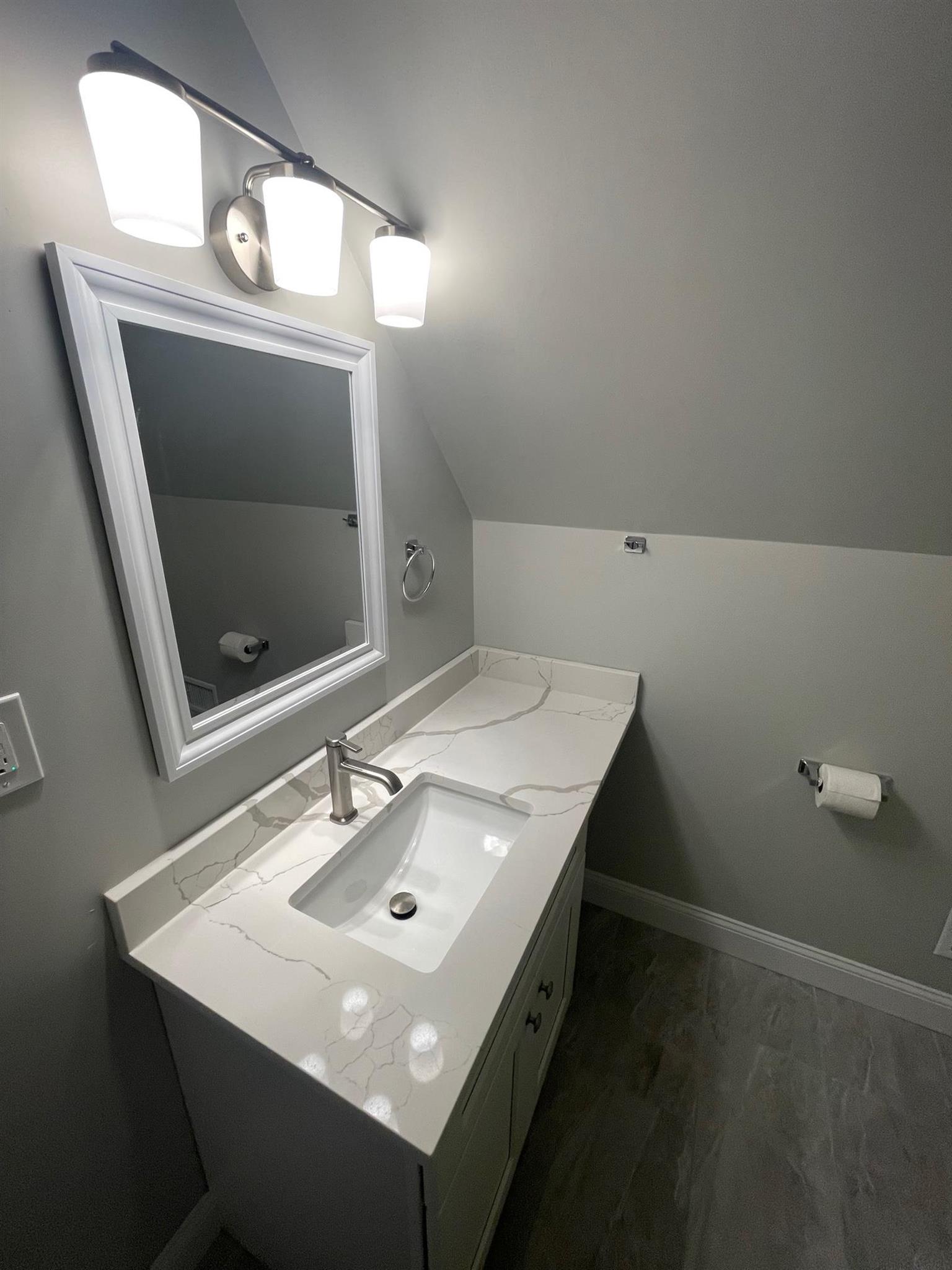 22 Glendale Ave, Davis Square