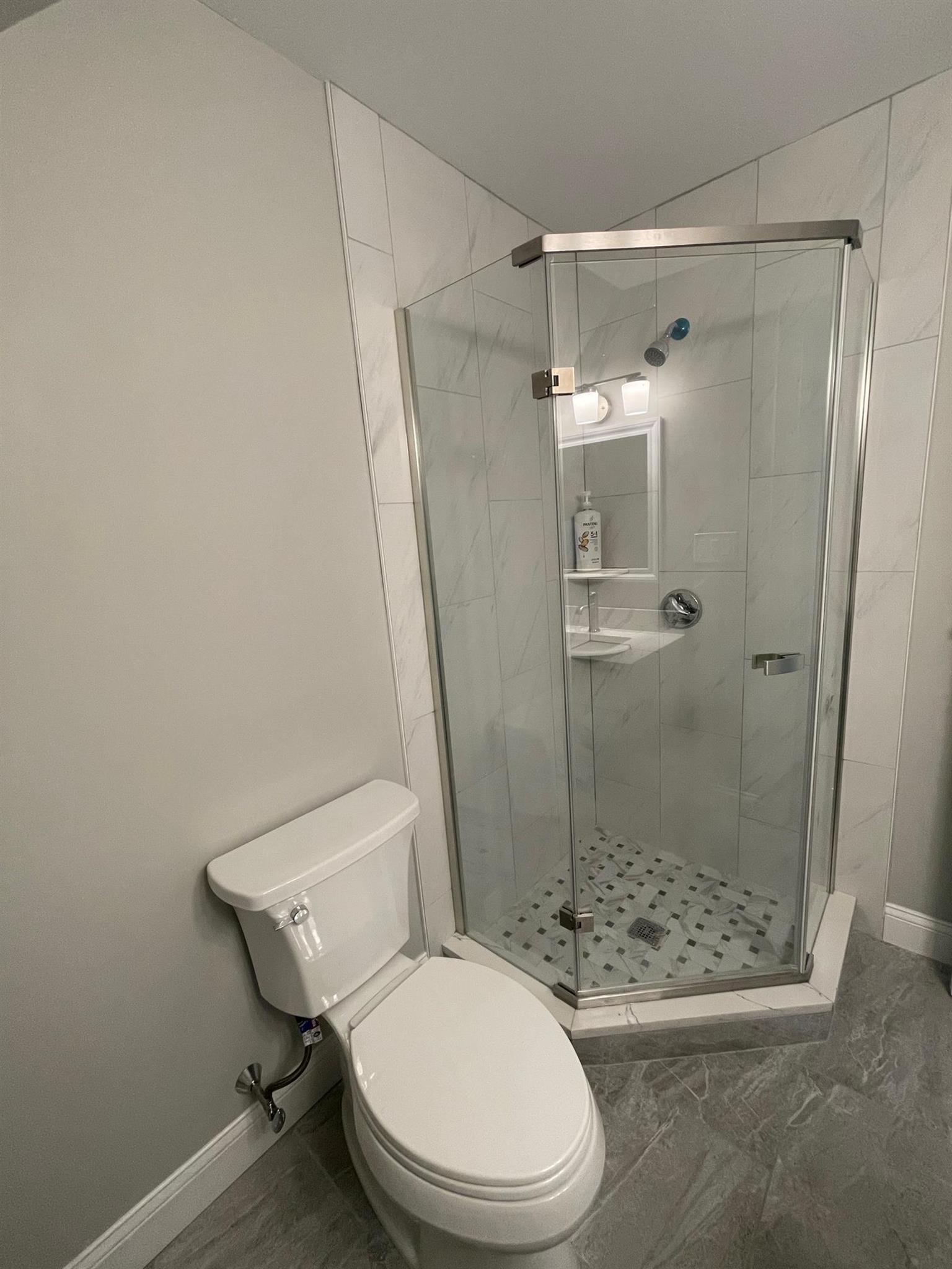 22 Glendale Ave, Davis Square