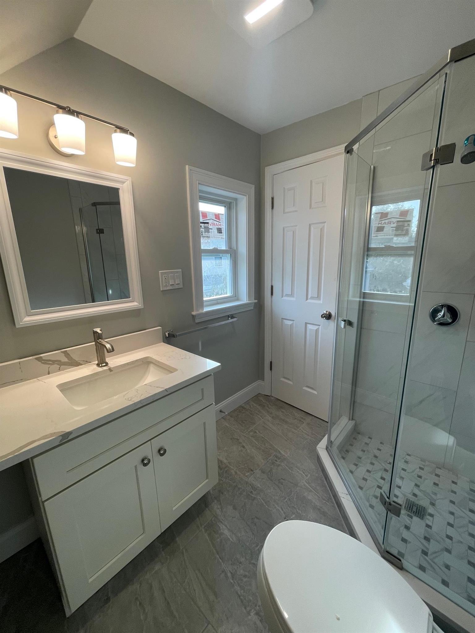 22 Glendale Ave, Davis Square