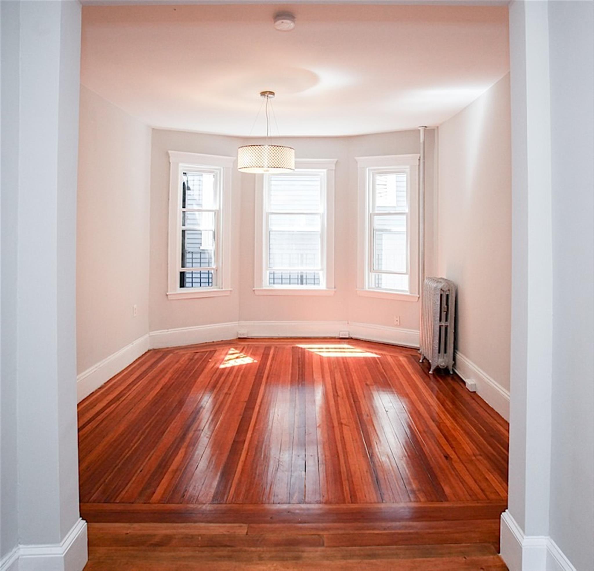 44 William St, Tufts University