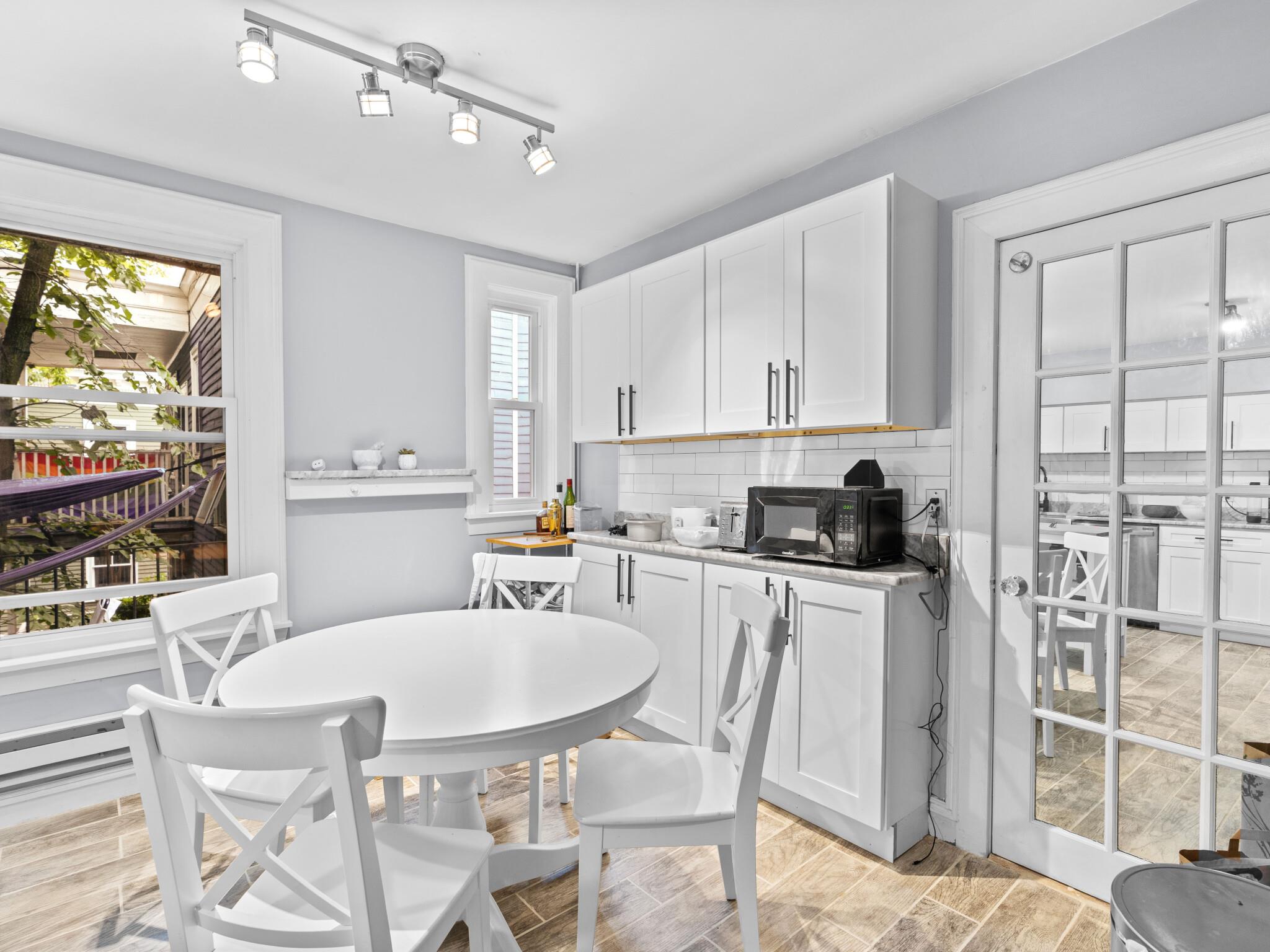 44 William St, Tufts University