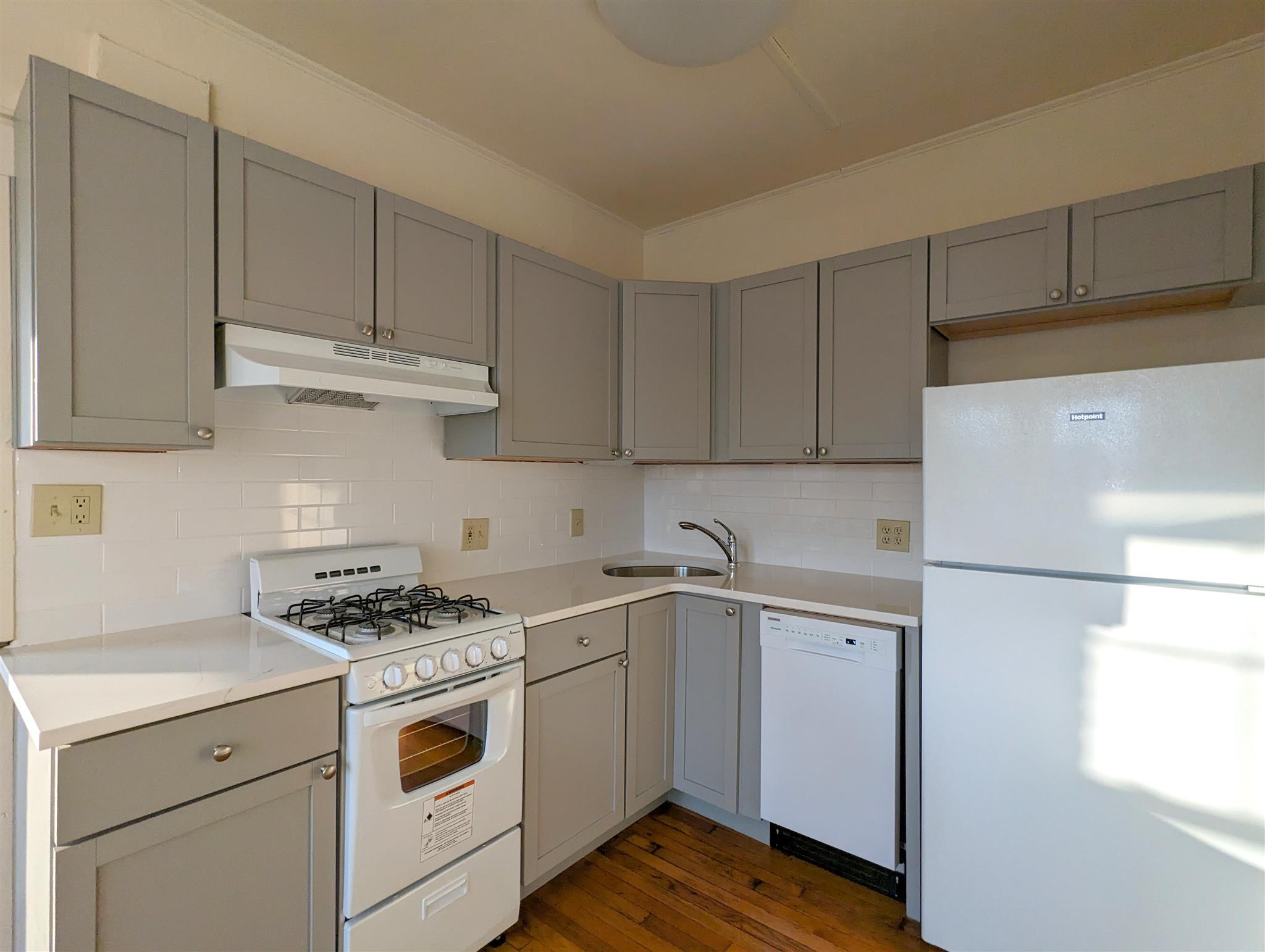 36 College Ave, Davis Square