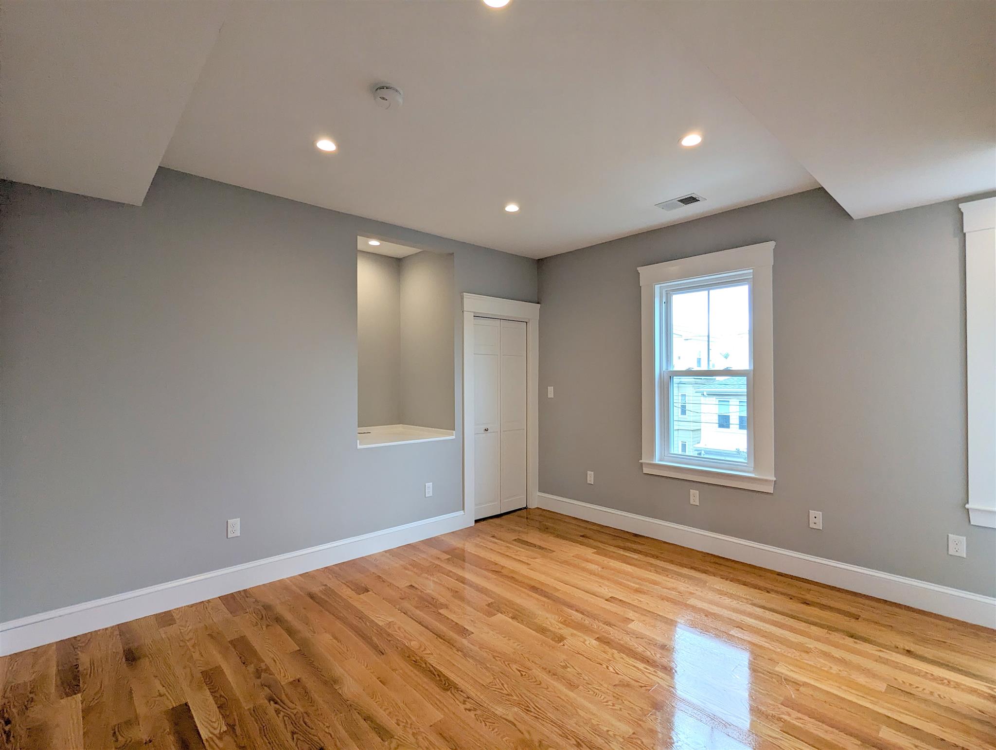 26 Fenwick St, Magoun Square