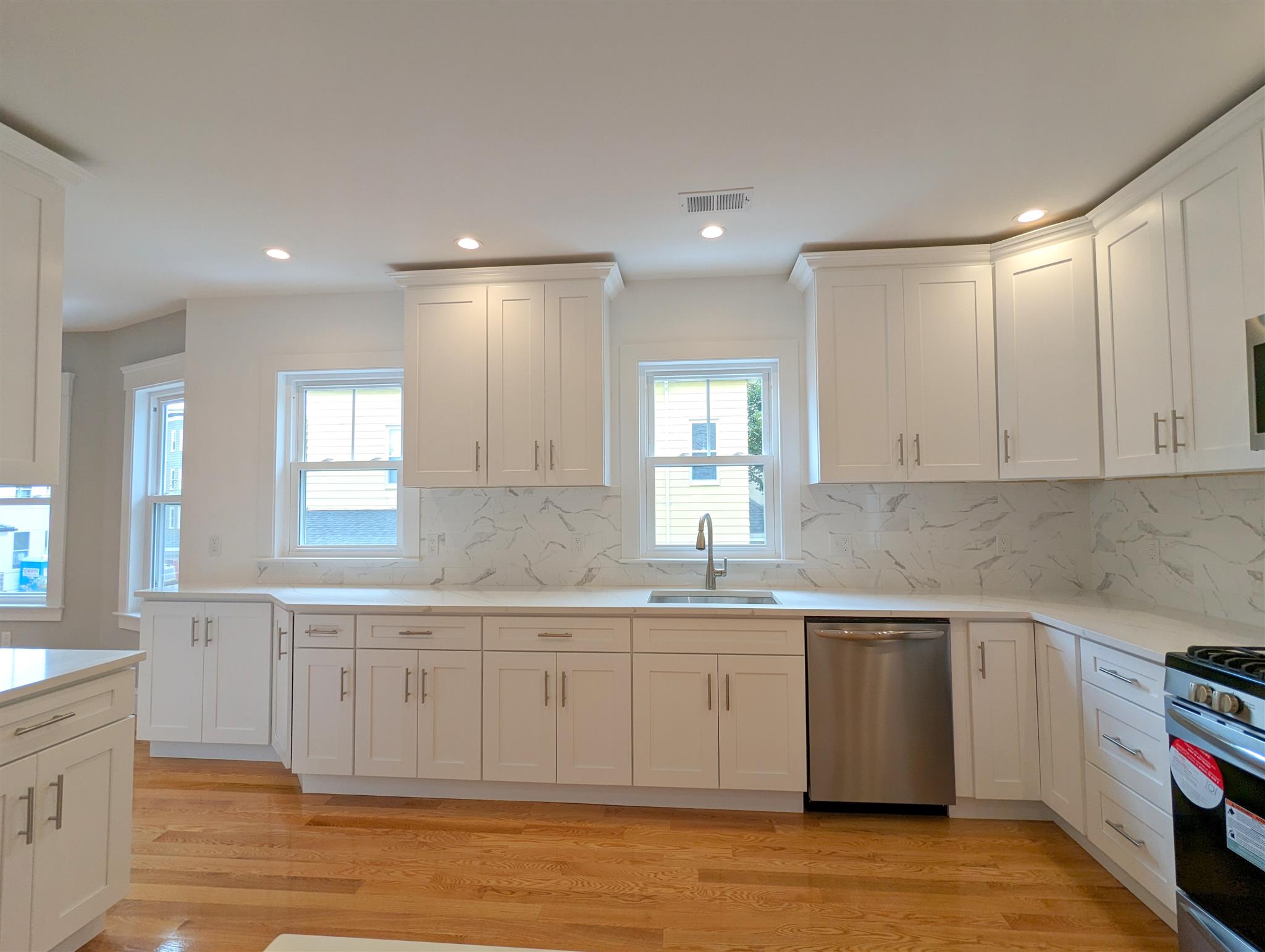 26 Fenwick St, Magoun Square