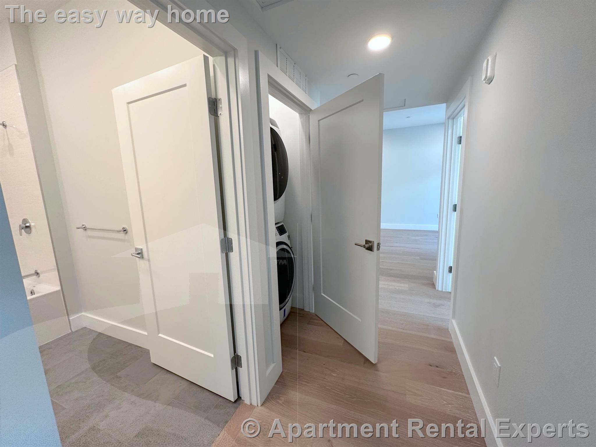 124 Highland Ave, Ward Two