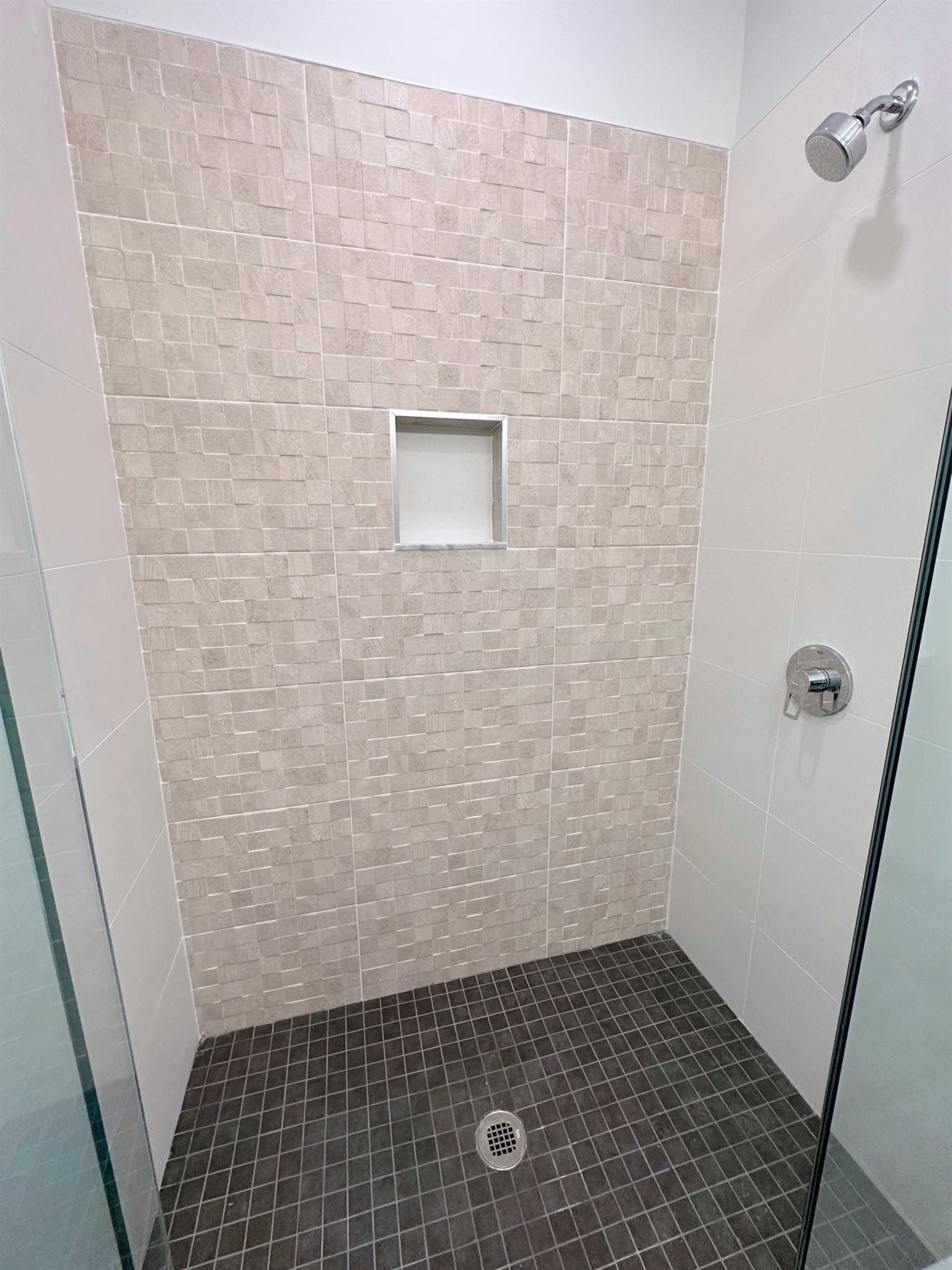 124 Highland Ave, Prospect Hill