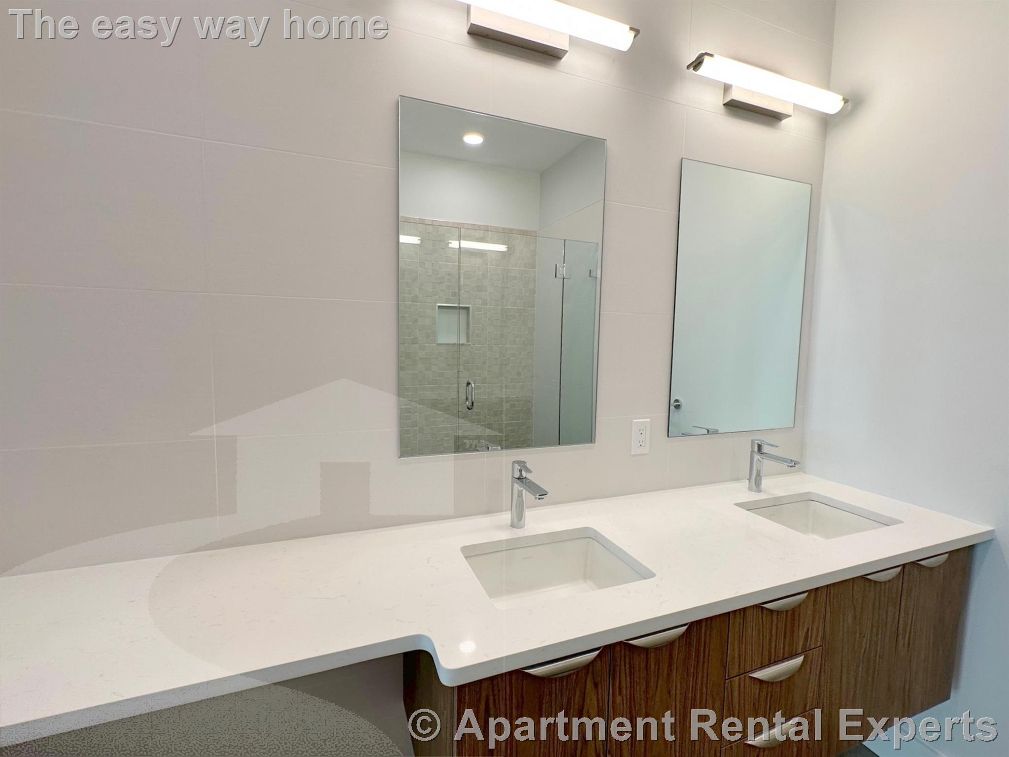 124 Highland Ave, Ward Two