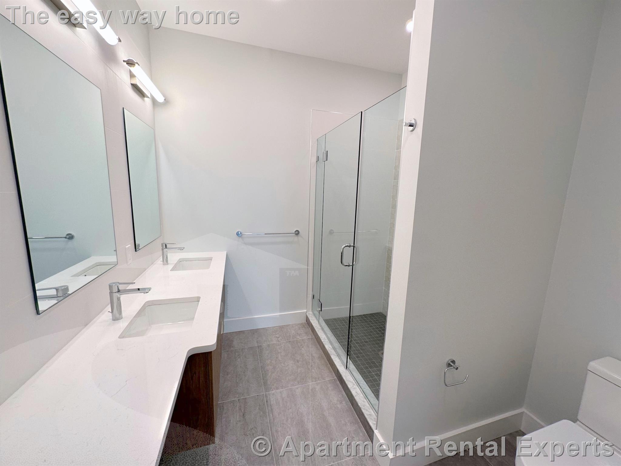 124 Highland Ave, Ward Two