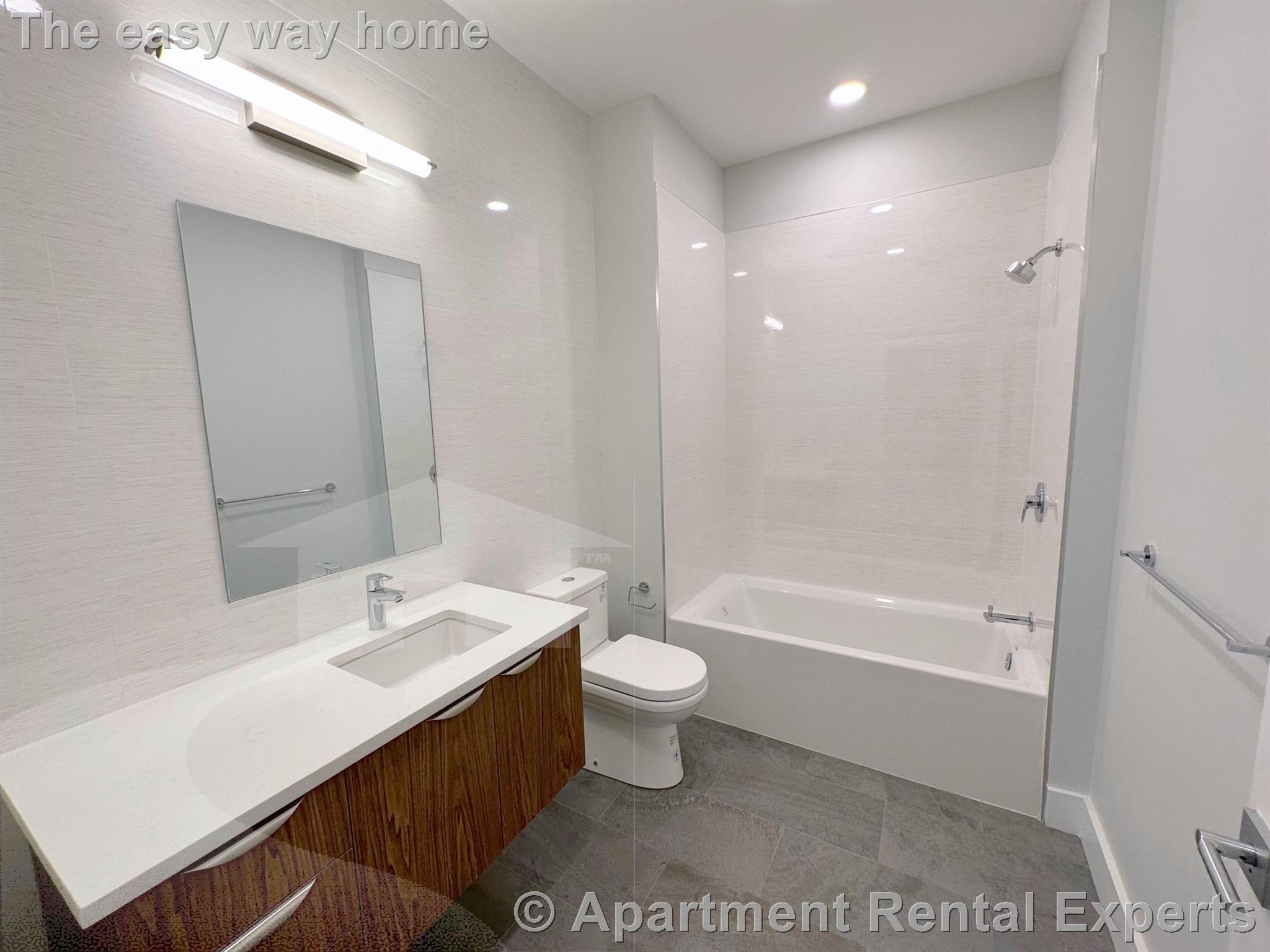 124 Highland Ave, Ward Two