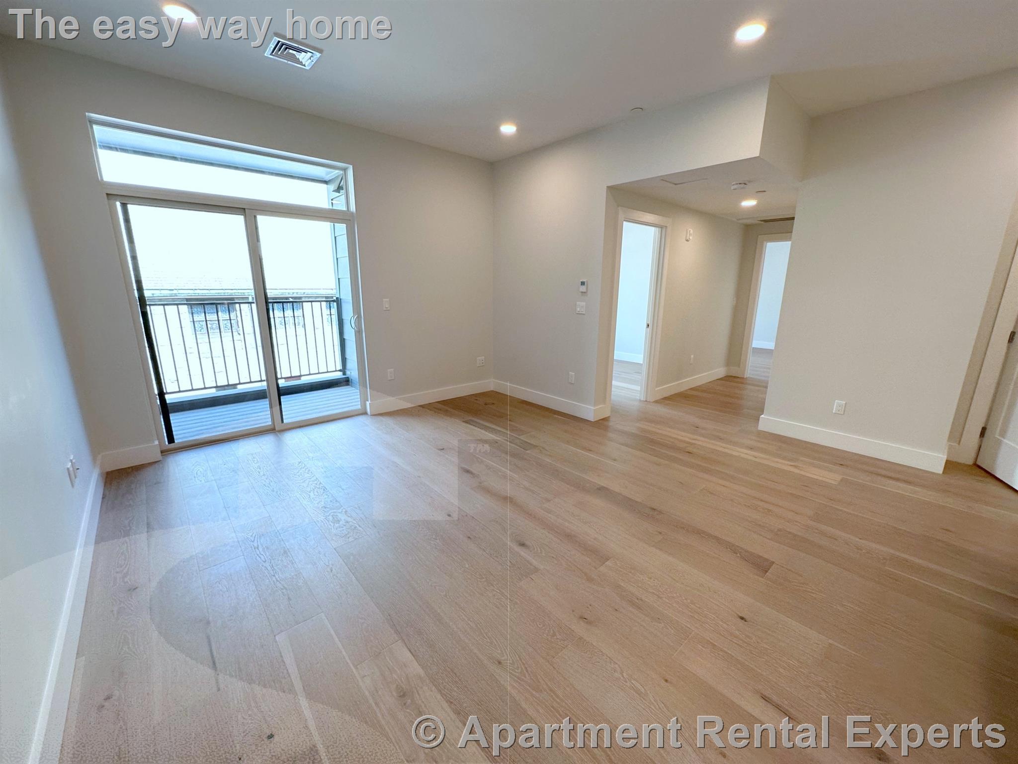 124 Highland Ave, Ward Two