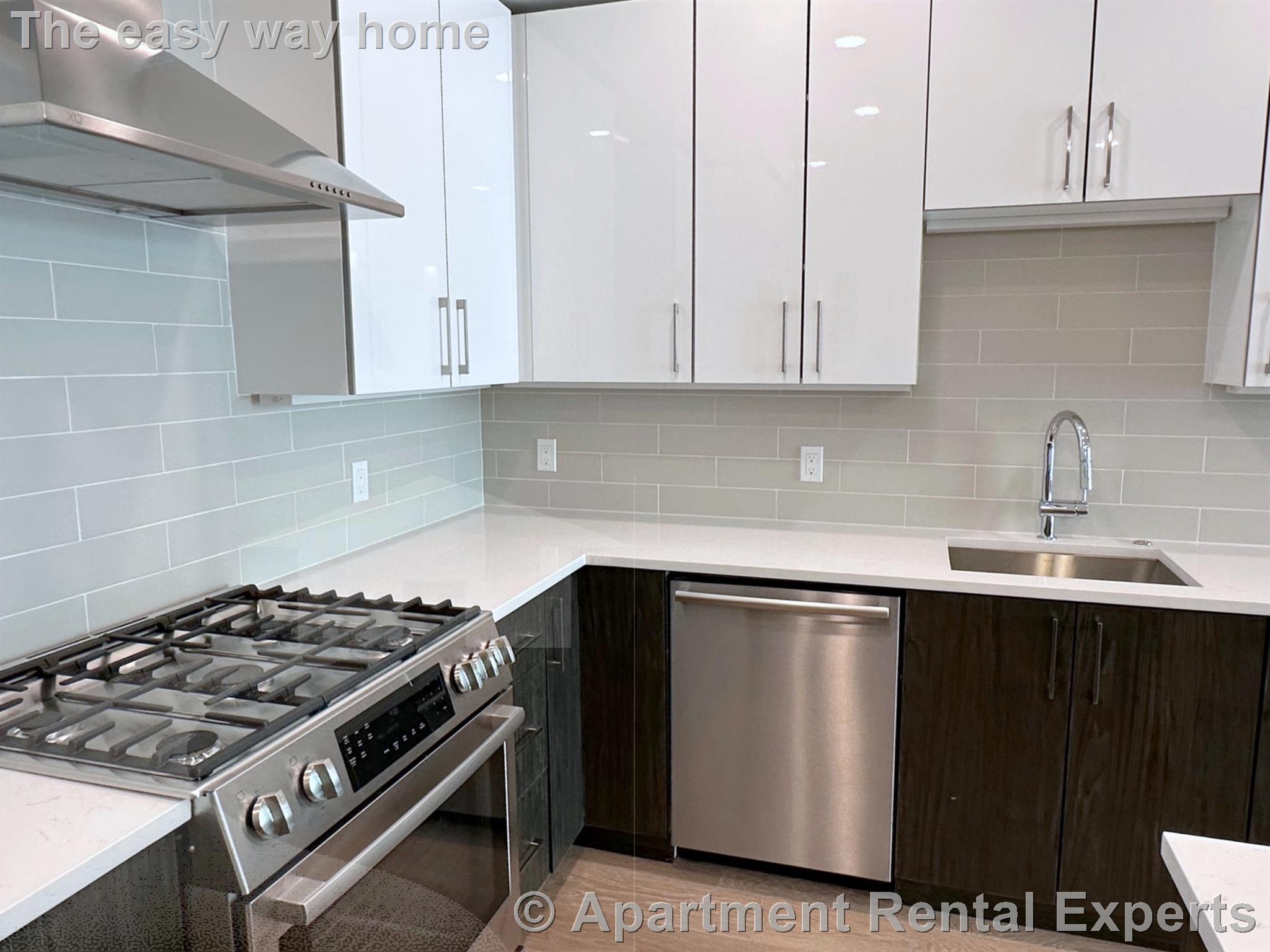 124 Highland Ave, Ward Two