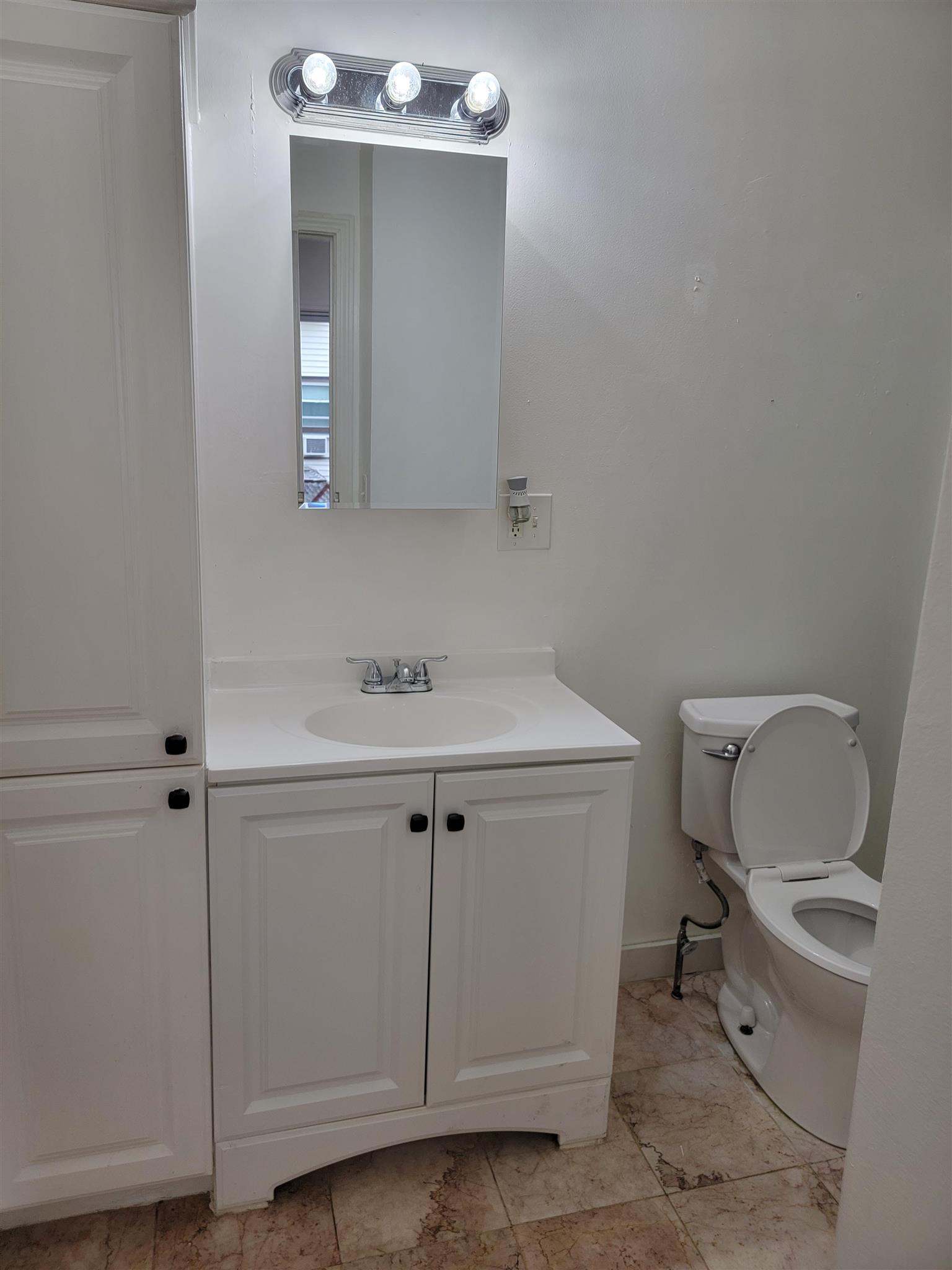 38 Otis St, East Somerville