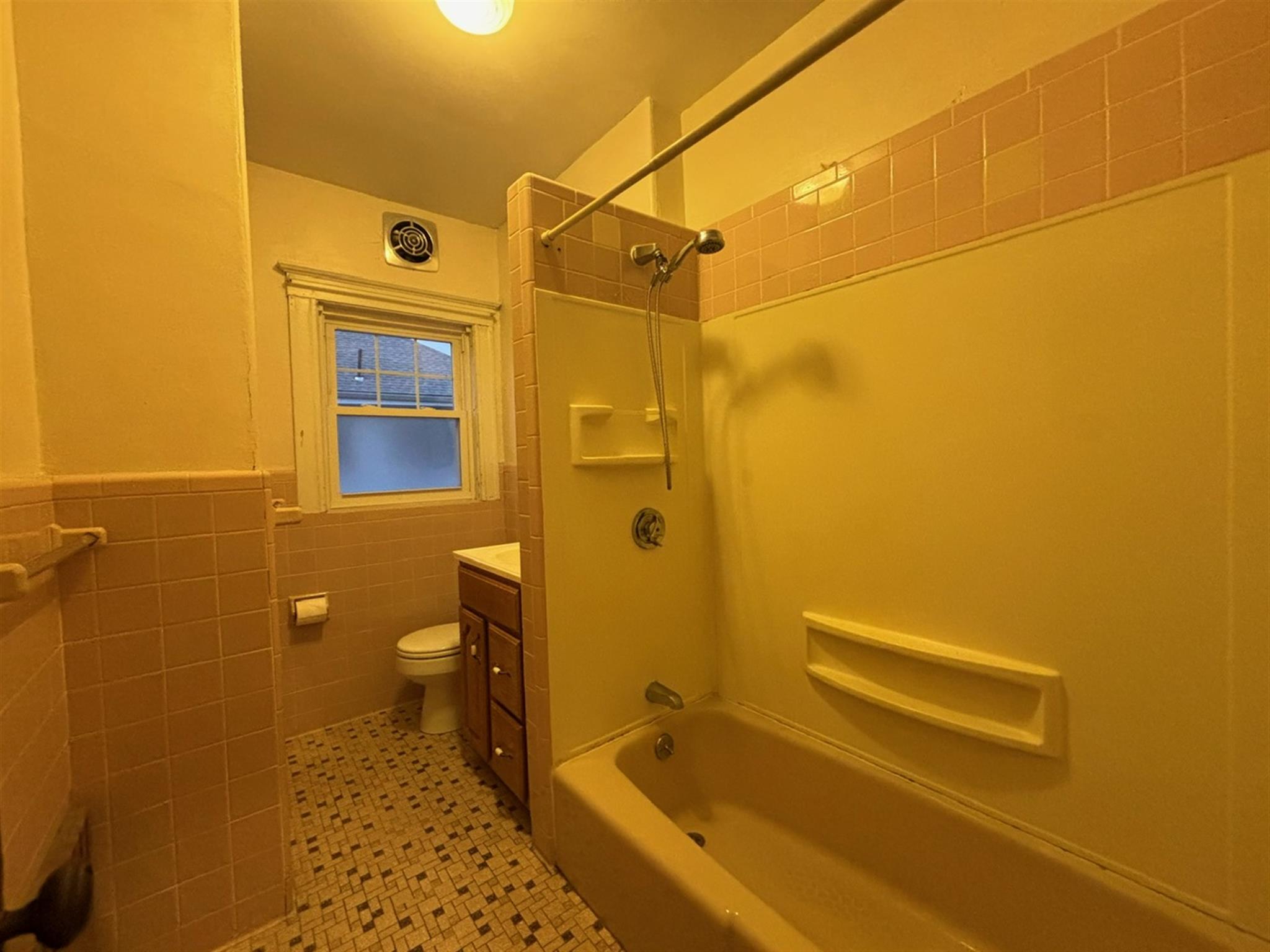 169 School St, Mount Auburn (Watertown)