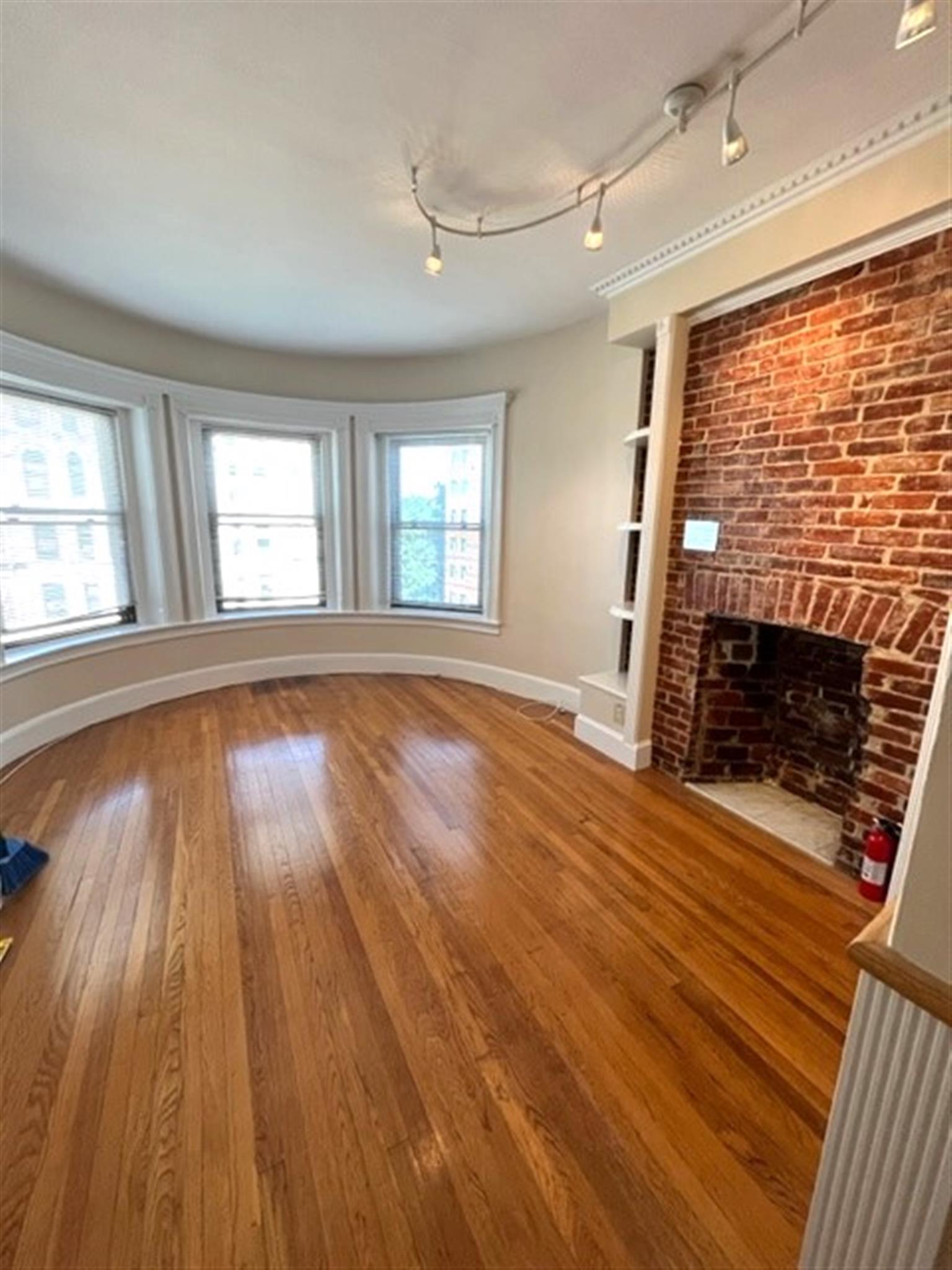 888 Massachusetts Ave, Central Square