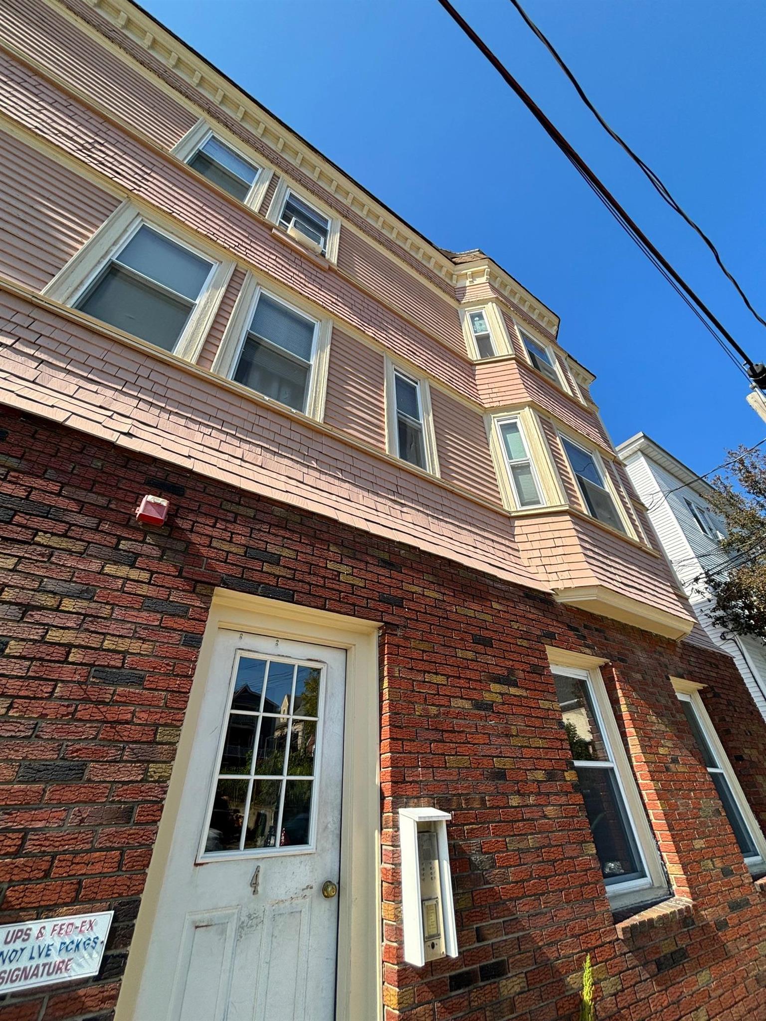 4 Craigie St, Davis Square