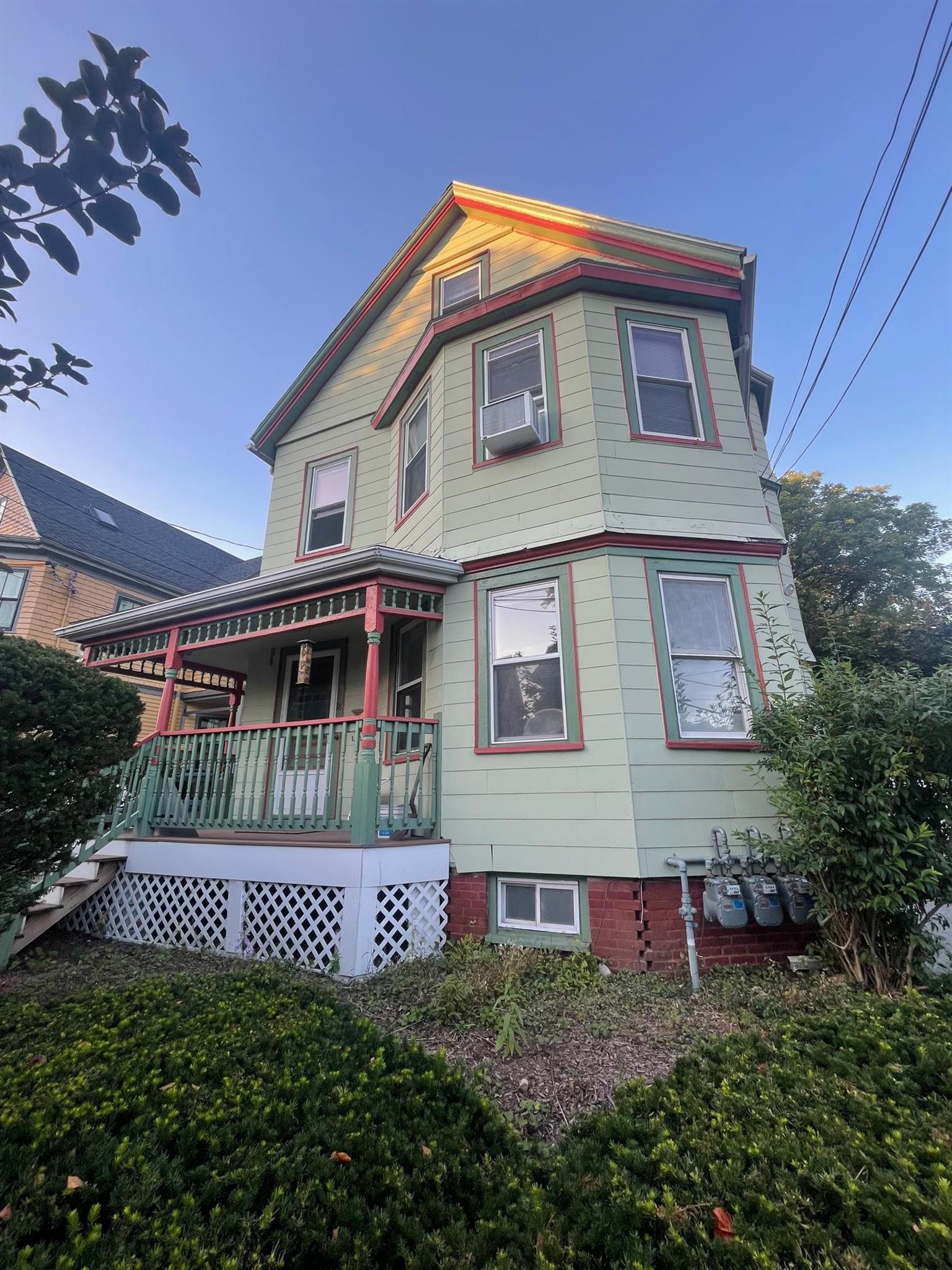 16 Kidder Ave, Davis Square