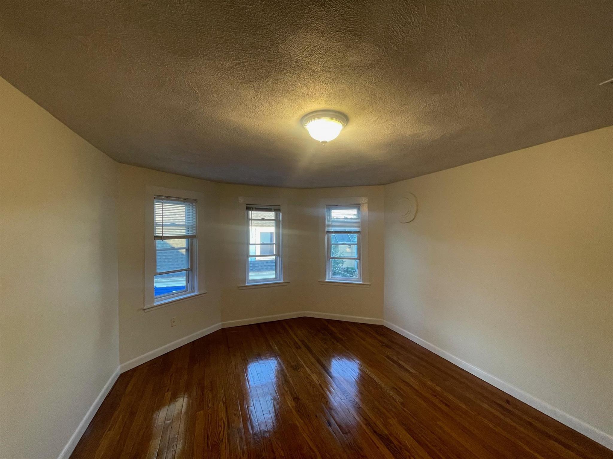 16 Kidder Ave, Davis Square