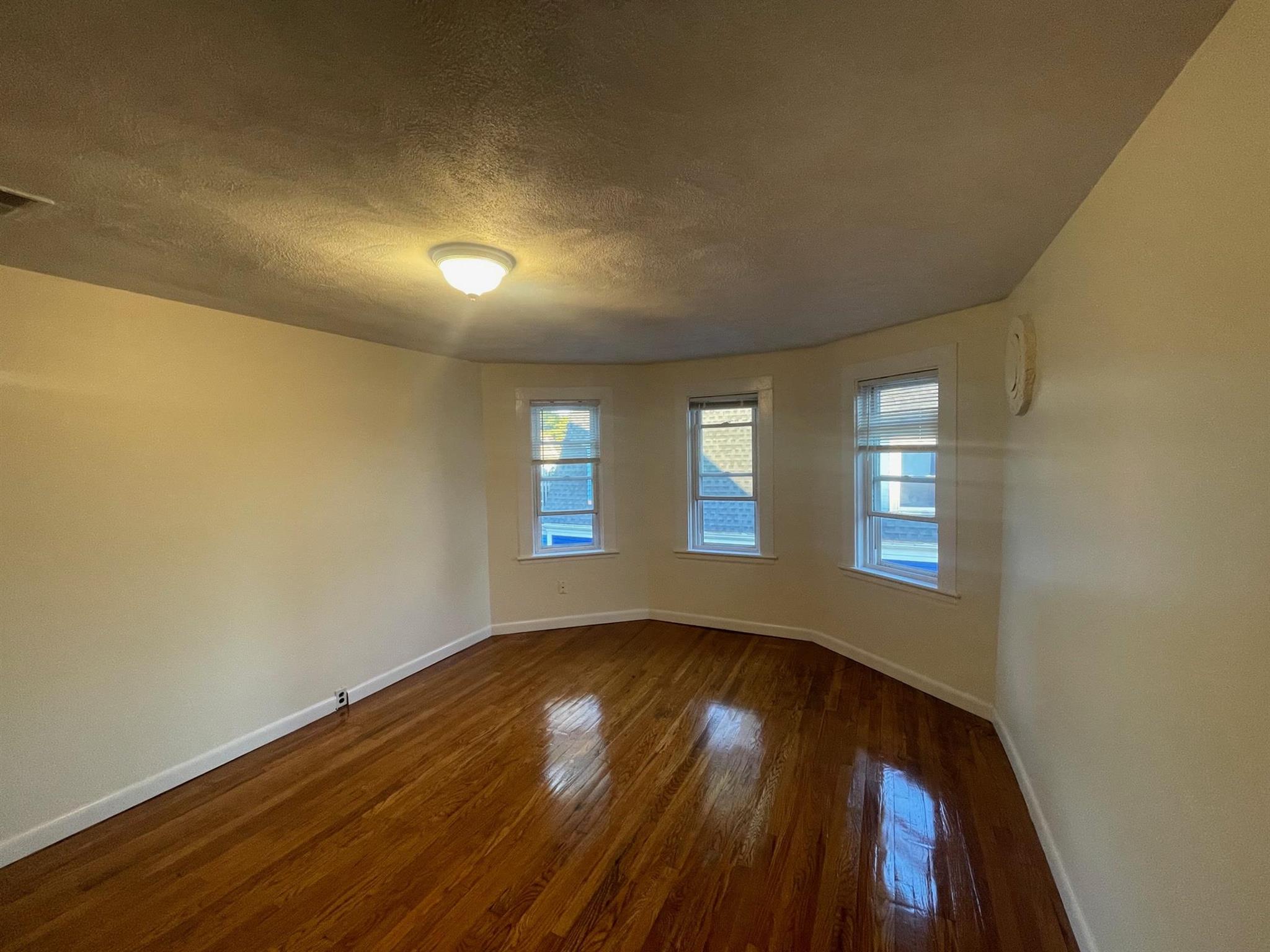 16 Kidder Ave, Davis Square