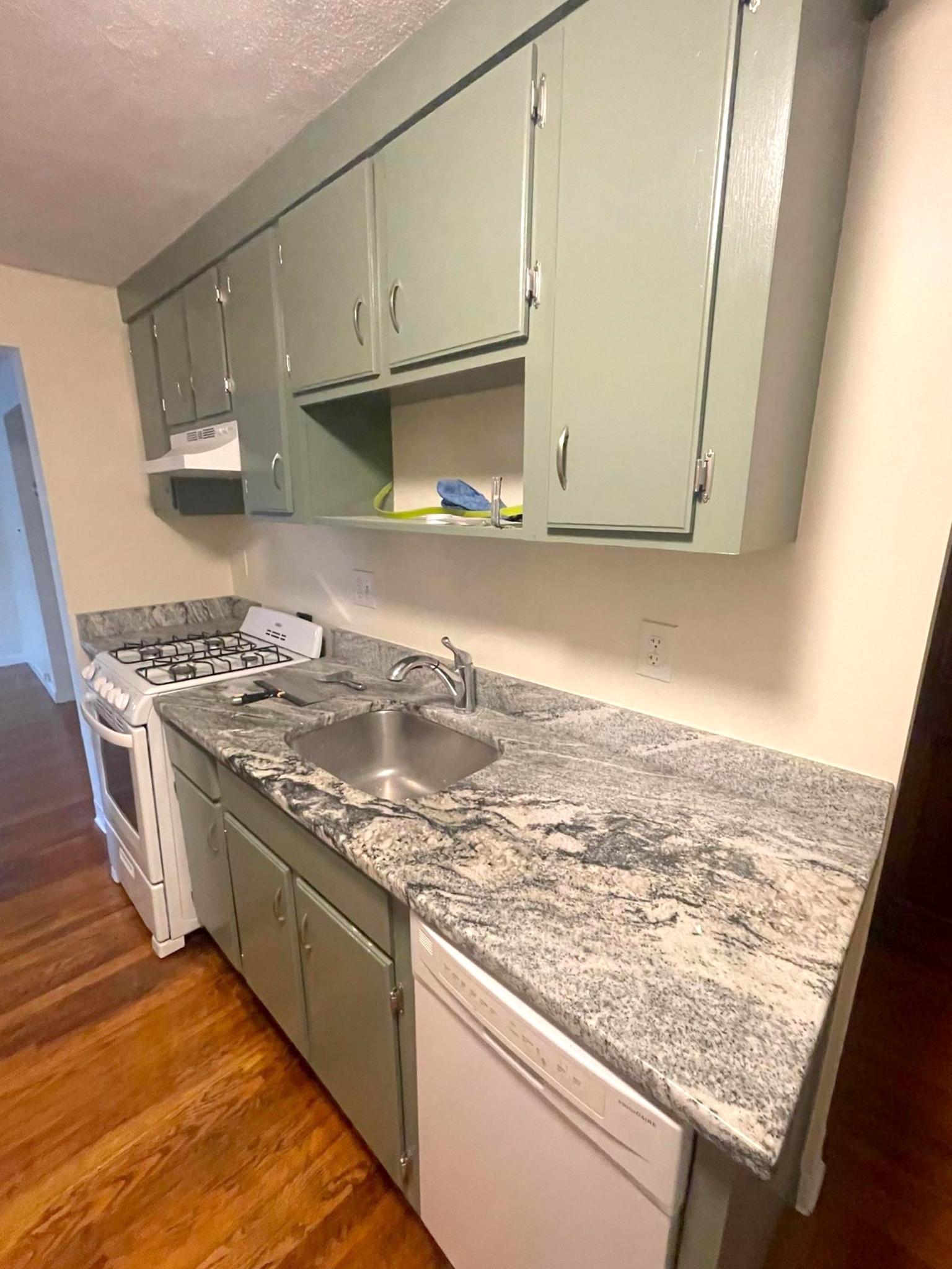 16 Kidder Ave, Davis Square