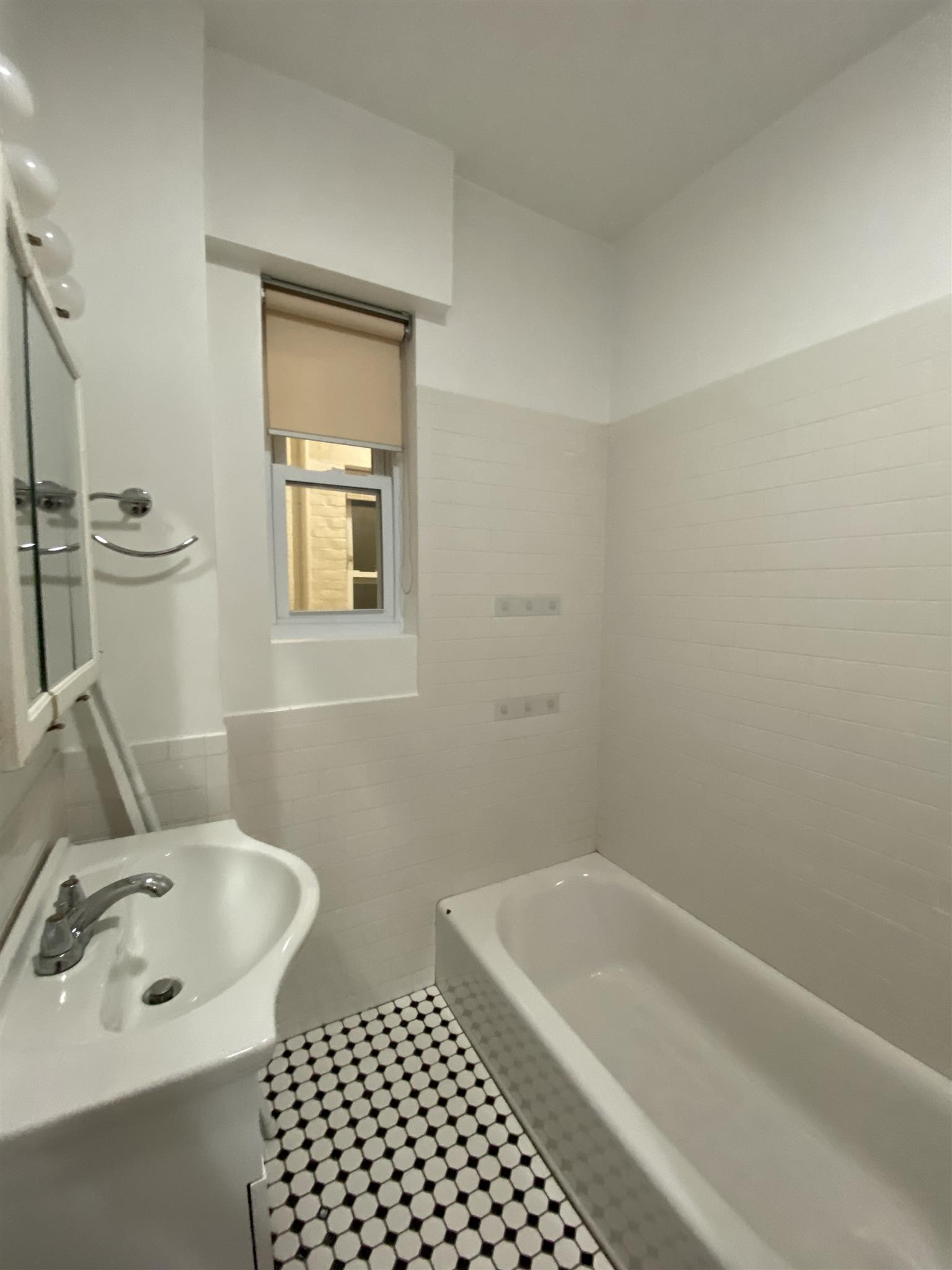 3 Linnaean St, Harvard Square