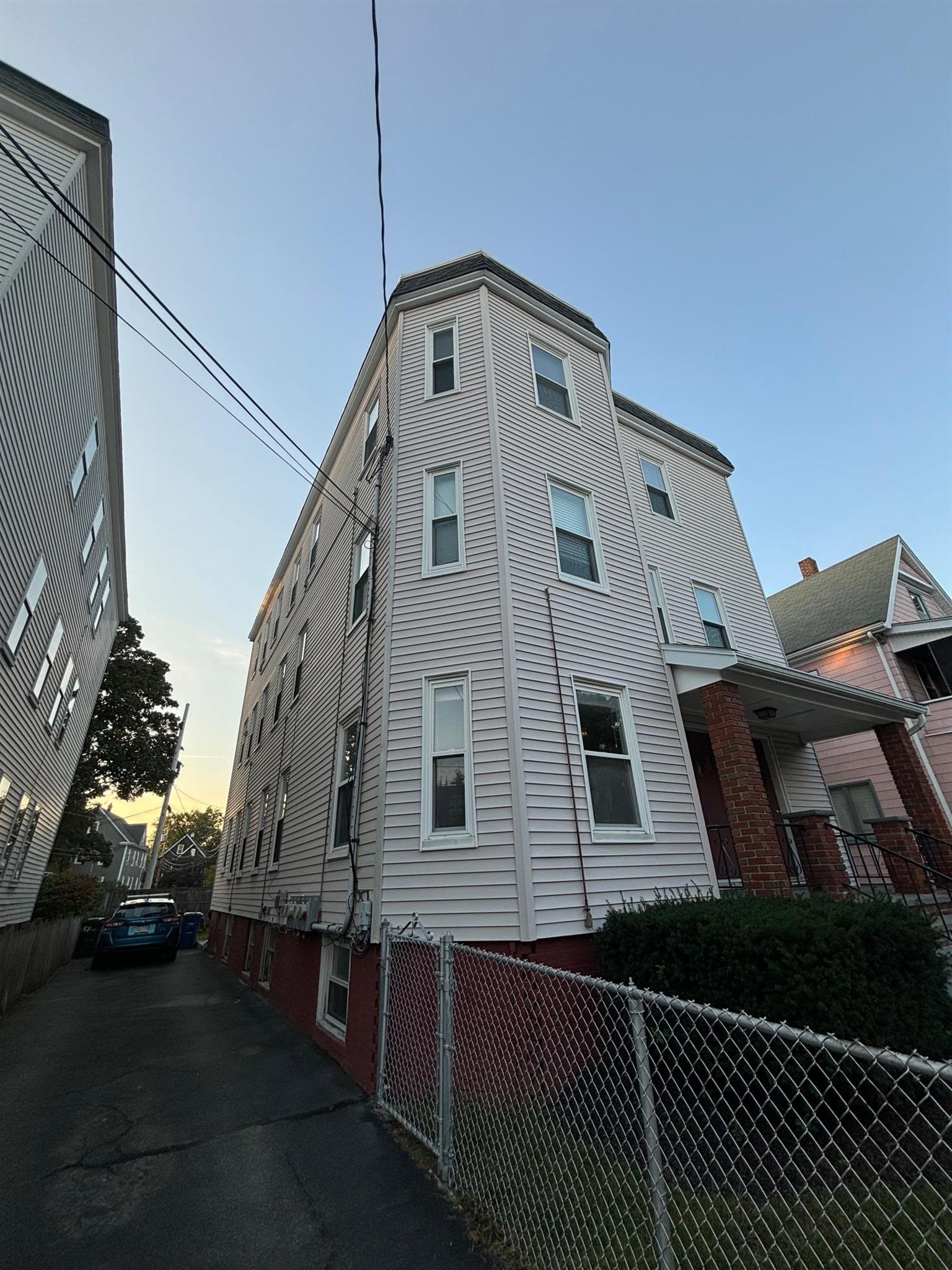 55 Gorham St, Teele Square