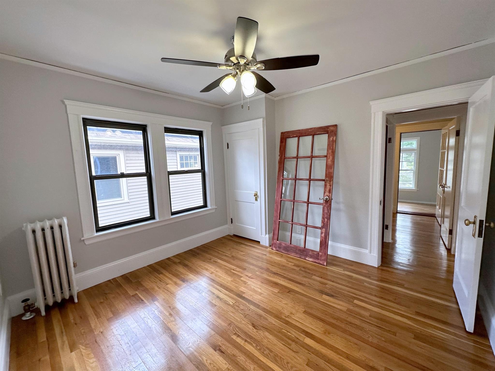 19 Whitney Ave, Cambridgeport