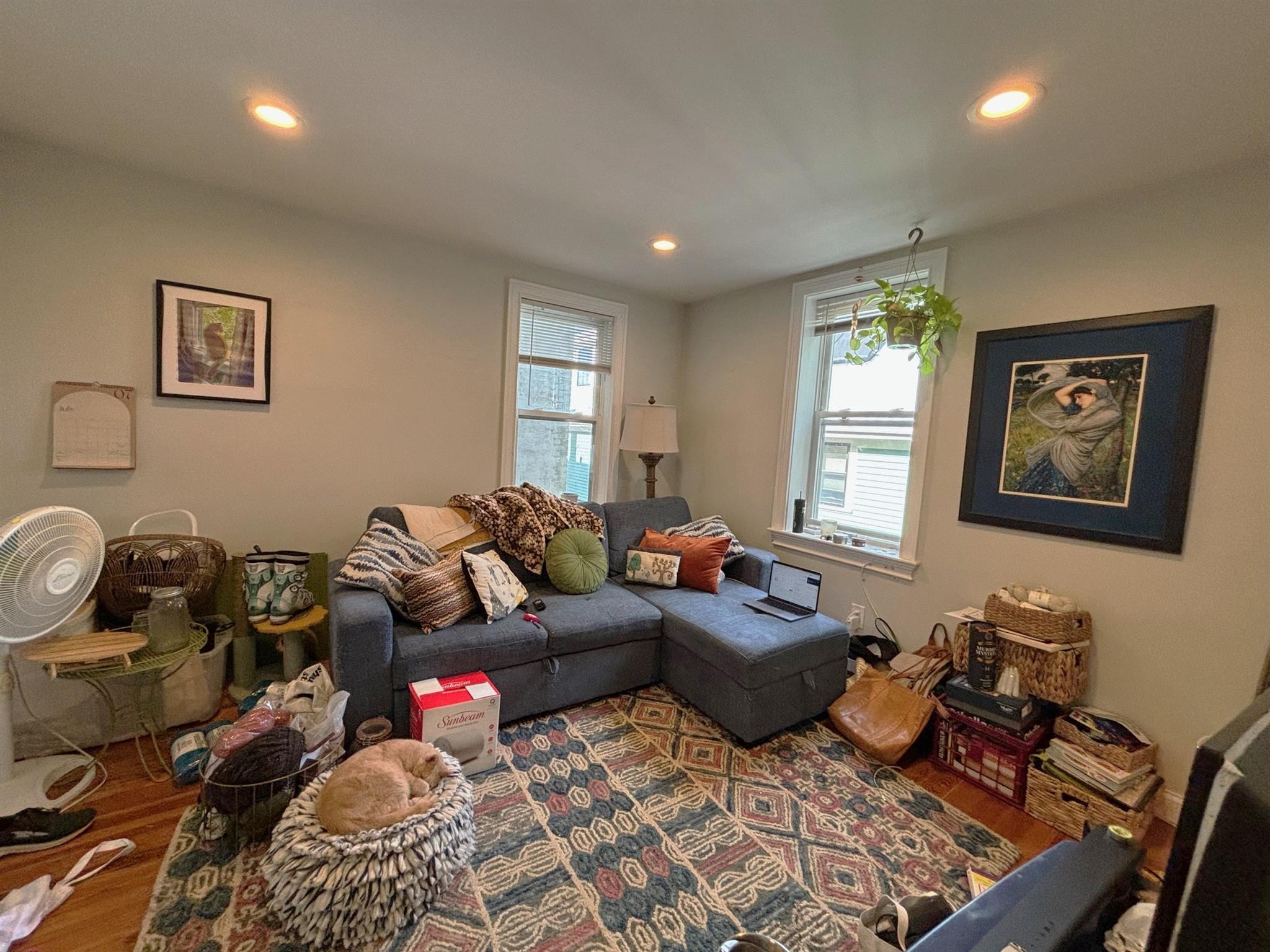 1139 Broadway, Davis Square