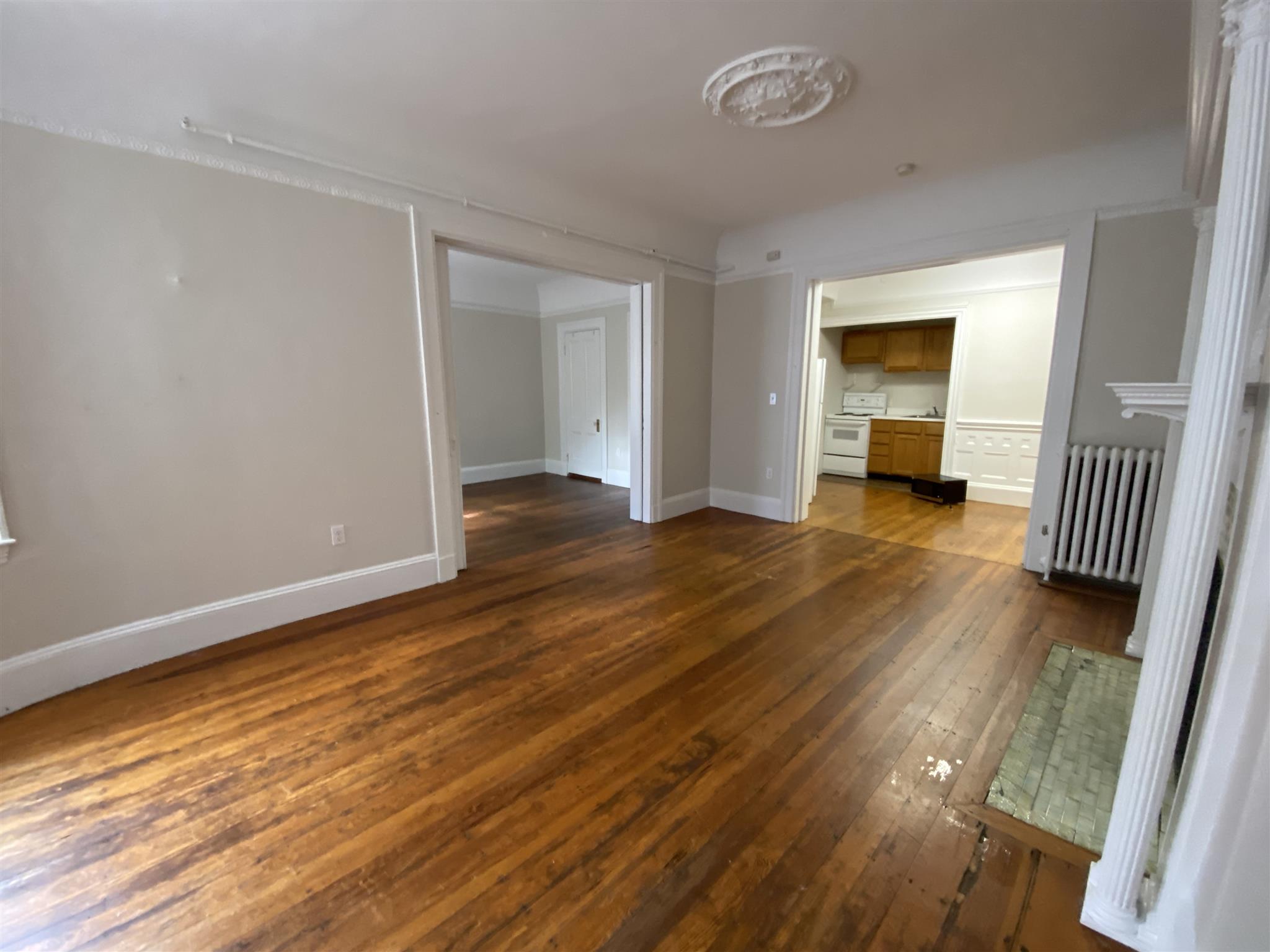 1039 Massachusetts Ave, Harvard Square