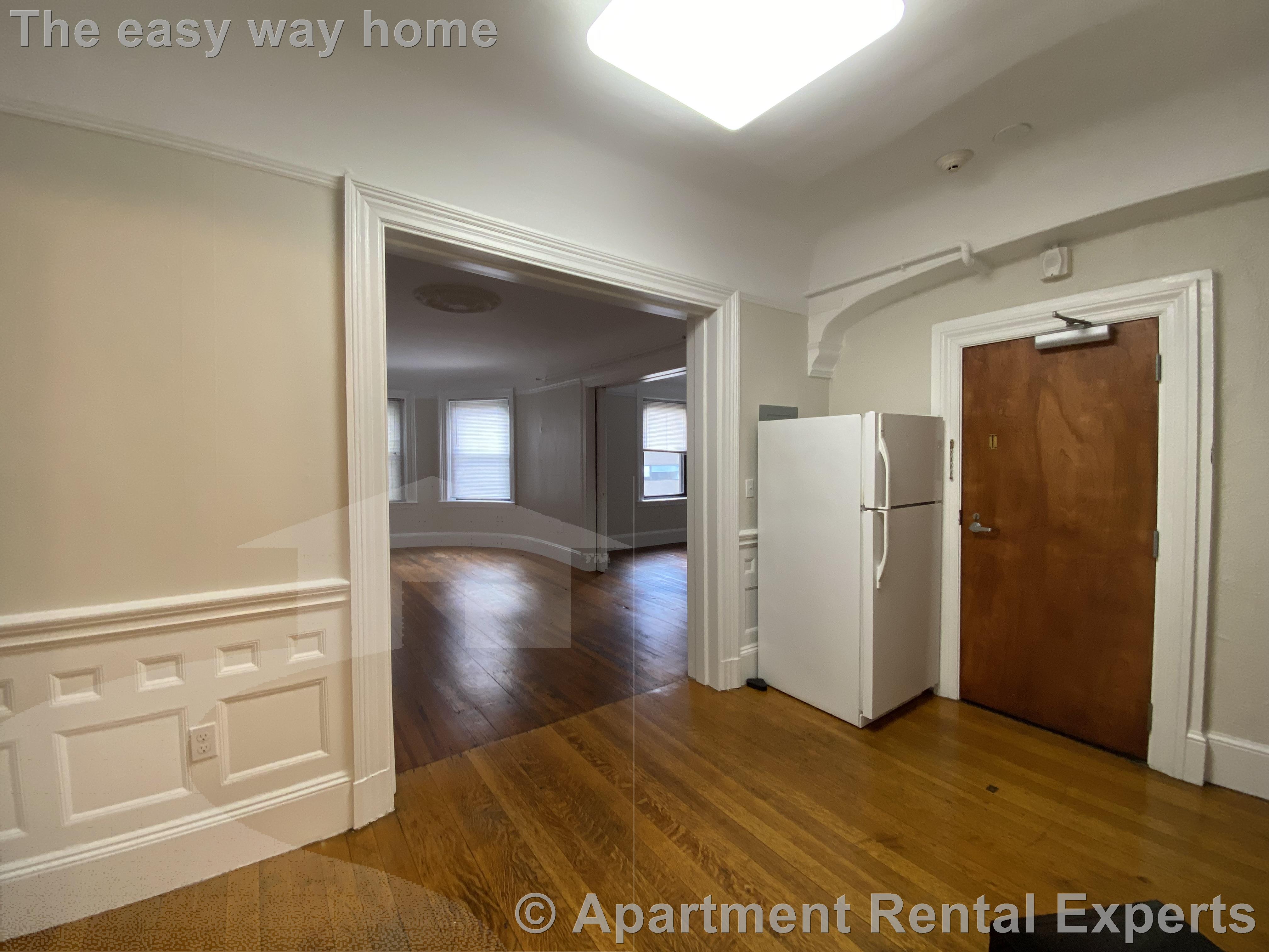 1039 Mass Ave, Harvard Square