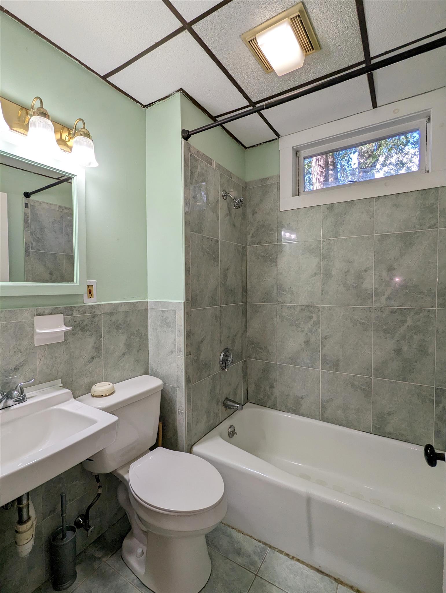 77 Orchard St, Tufts University