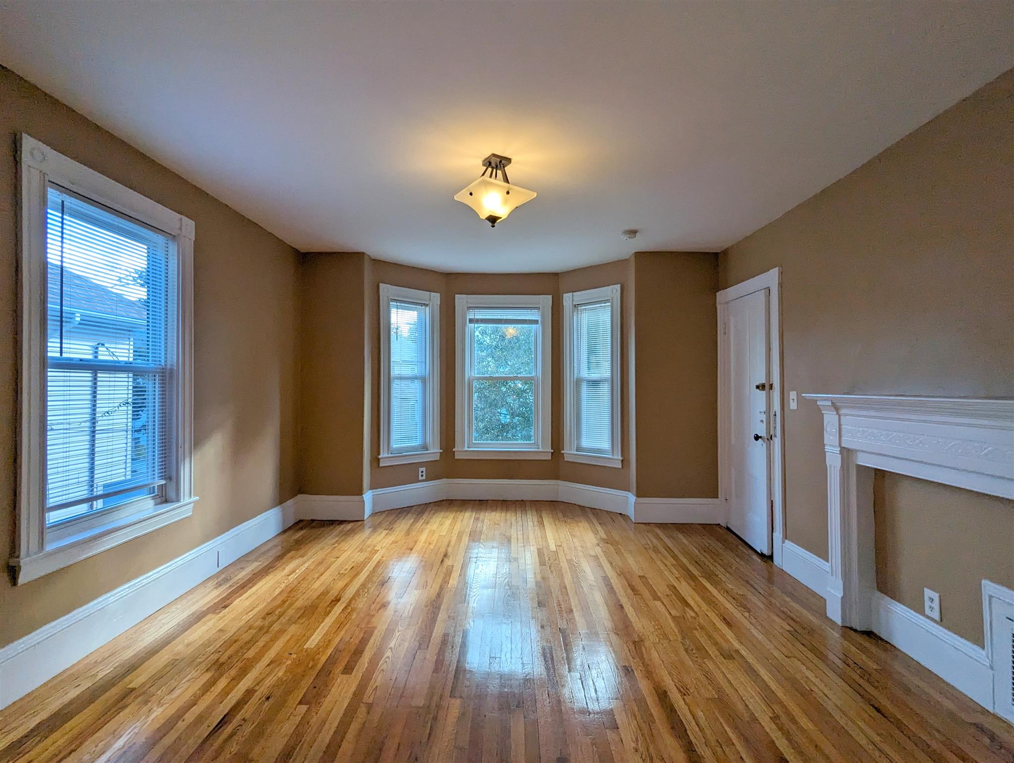 77 Orchard St, Tufts University