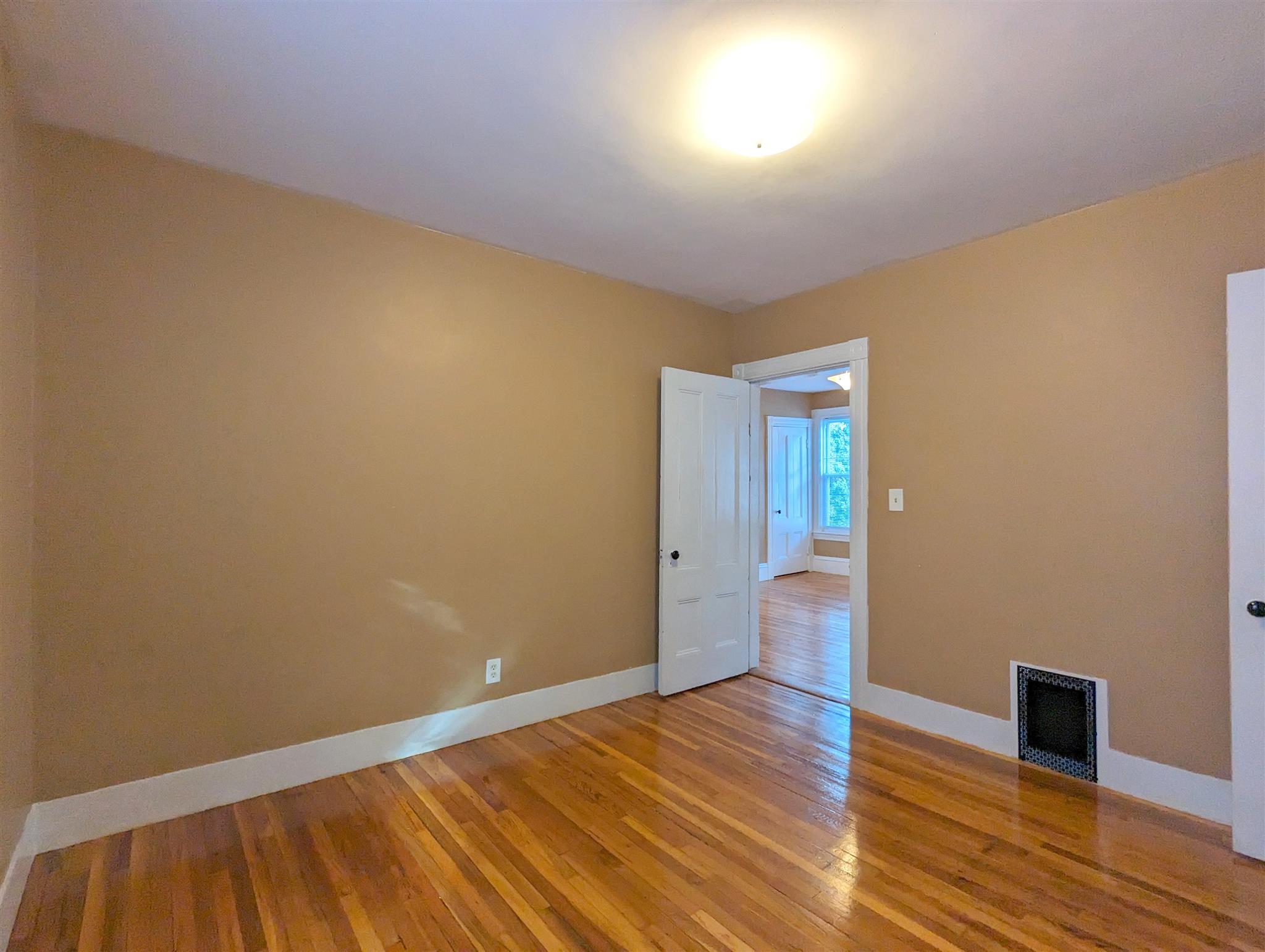 77 Orchard St, Tufts University