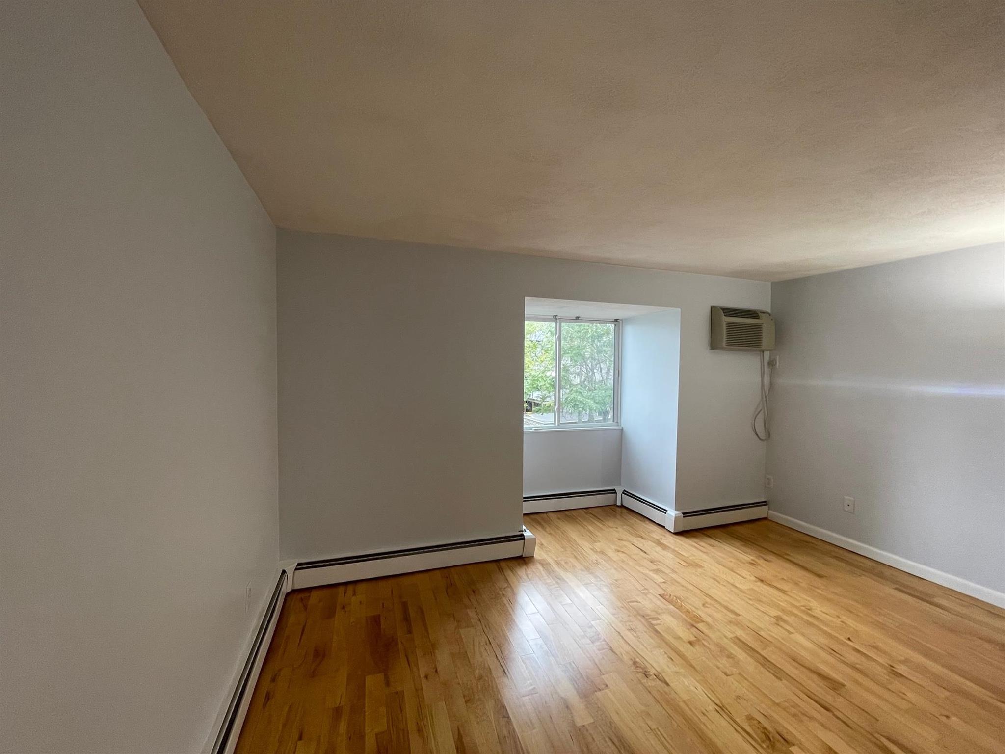 84 Grant St, East Somerville