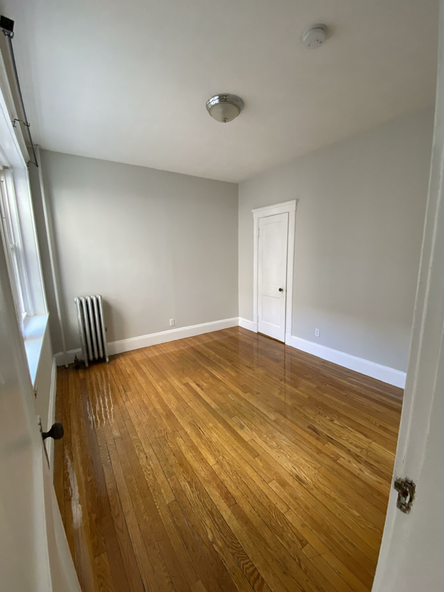 325 Summit Ave, Brighton