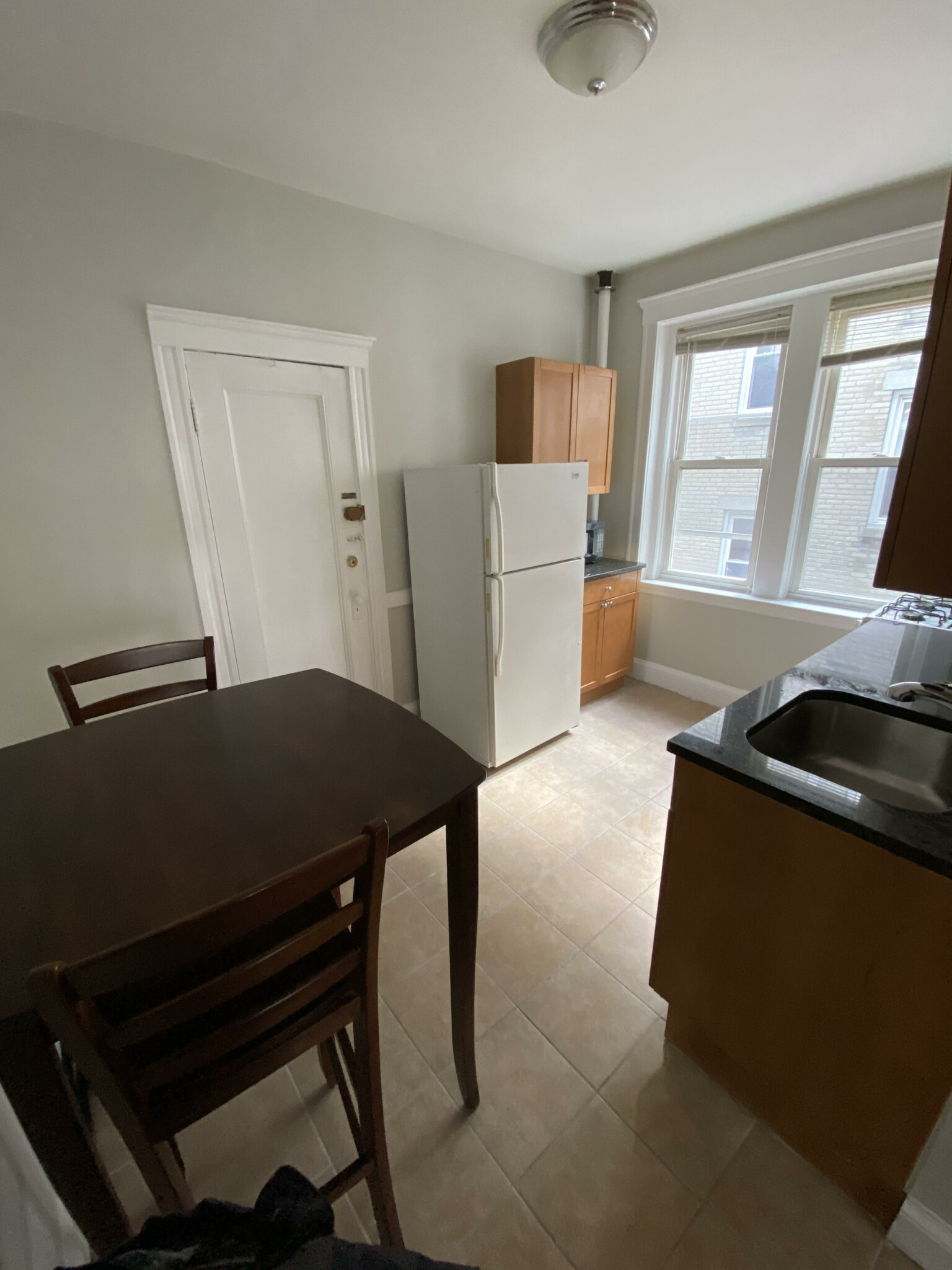 325 Summit Ave, Brighton