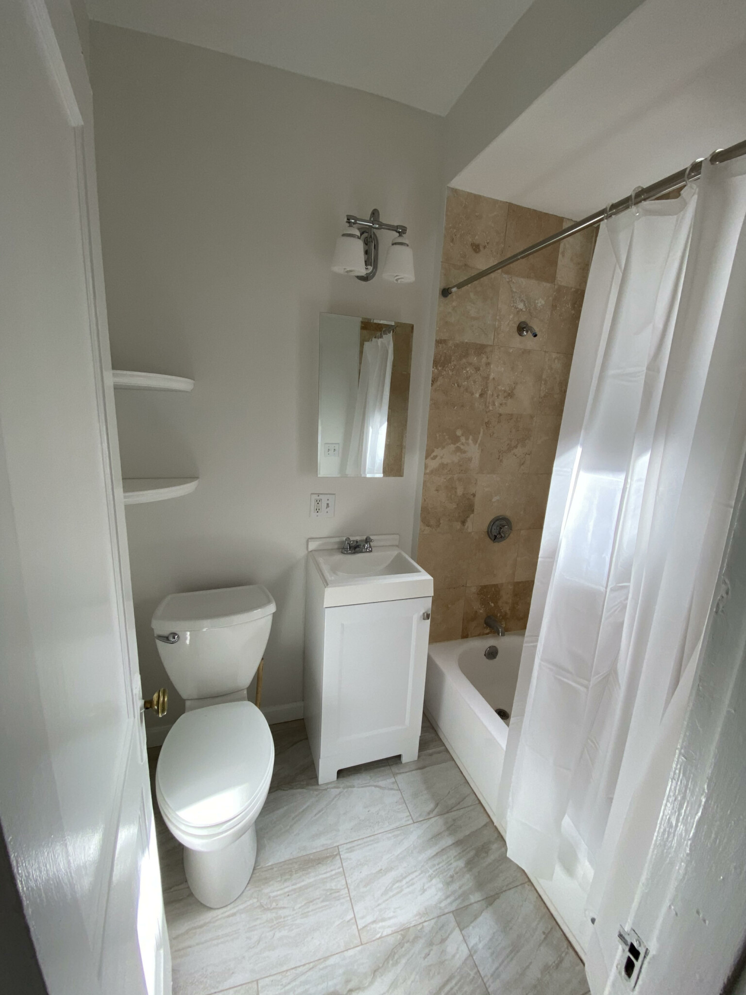 325 Summit Ave, Brighton