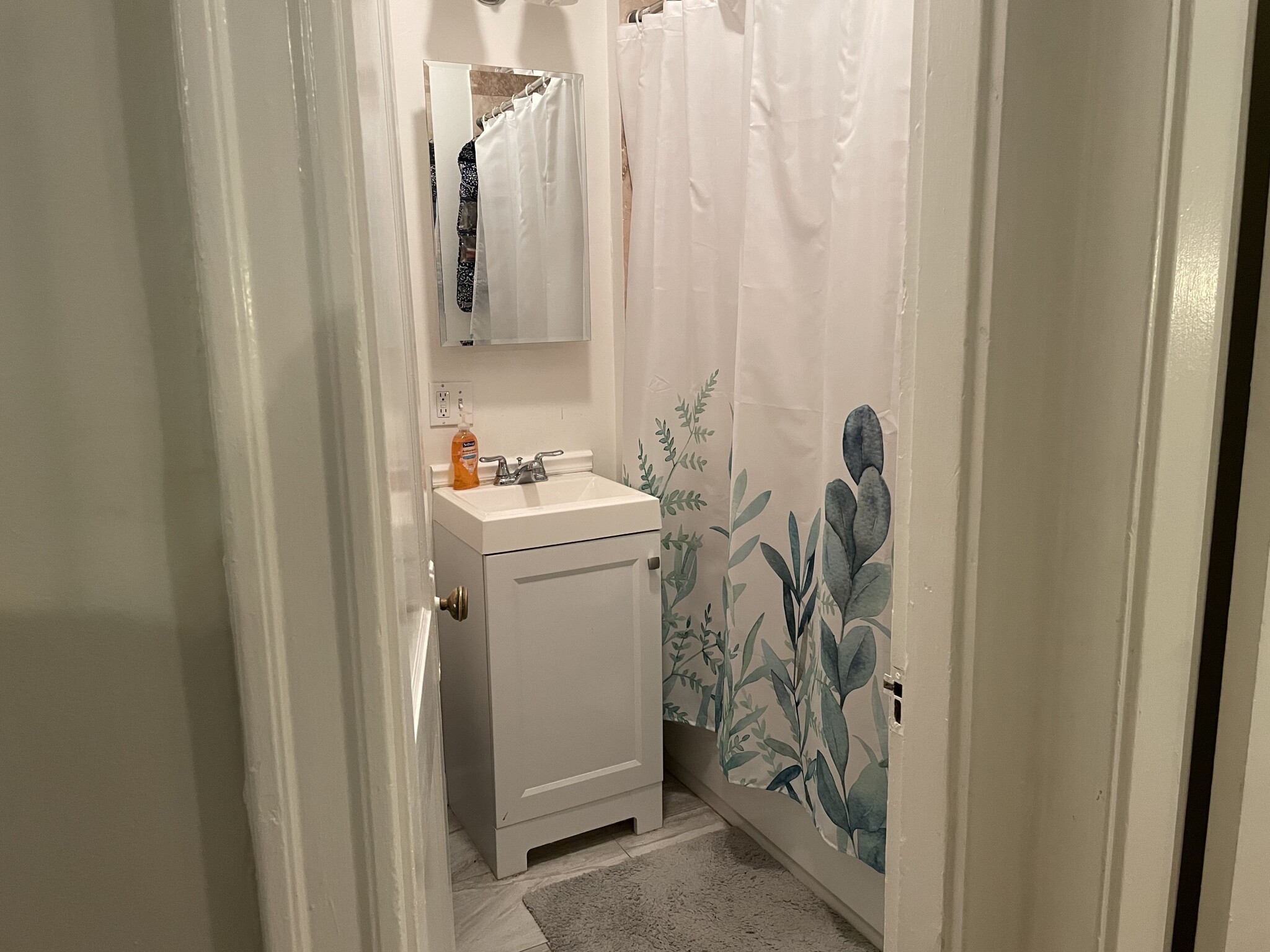 325 Summit Ave, Brighton