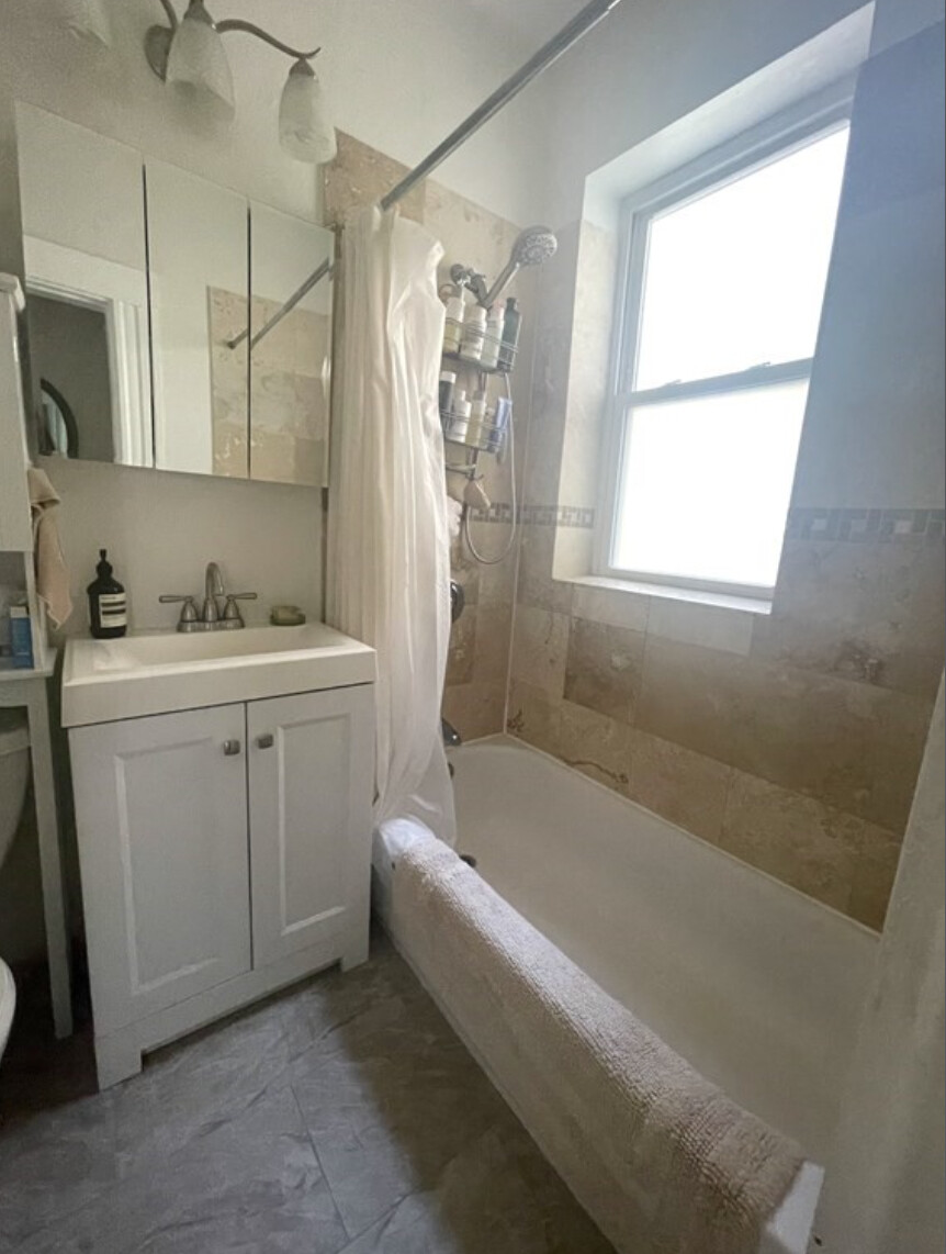 325 Summit Ave,, Brighton