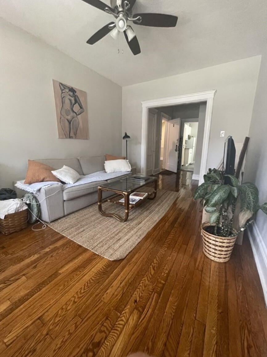 325 Summit Ave, Brighton