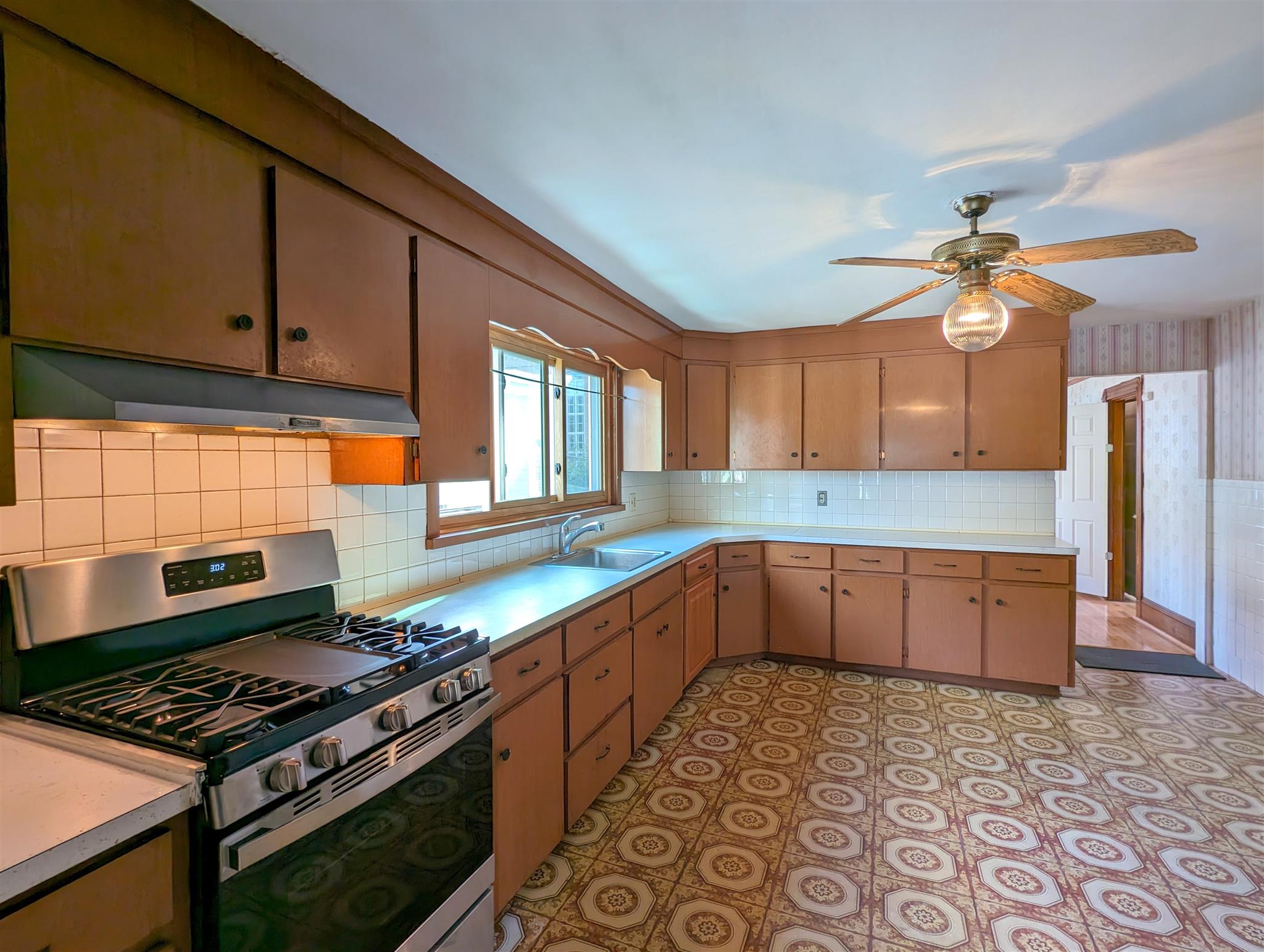 61 Tufts St, East Somerville